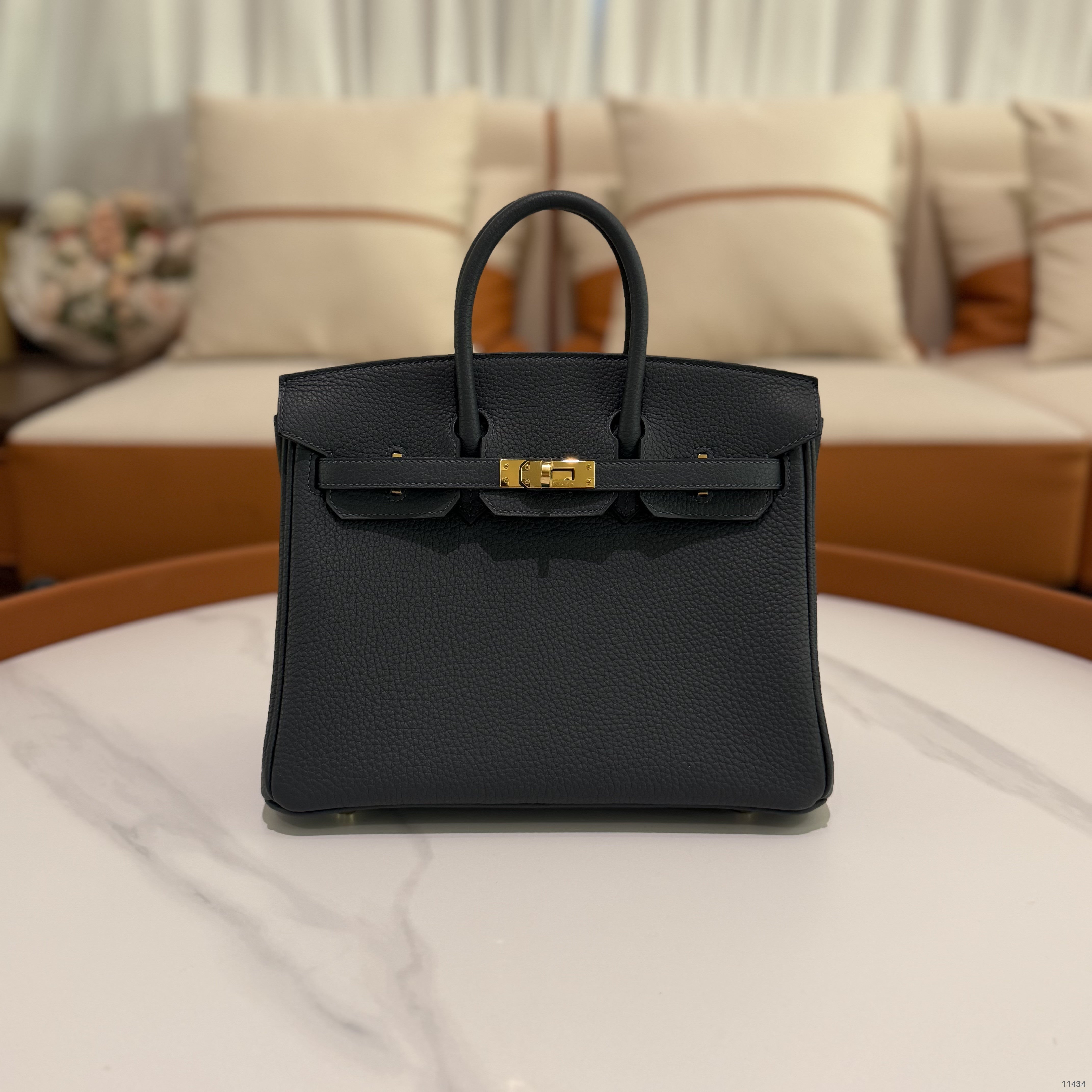 Hermes Birkin 25 Togo Gris Misty with Gold Hardware (Stamp G)