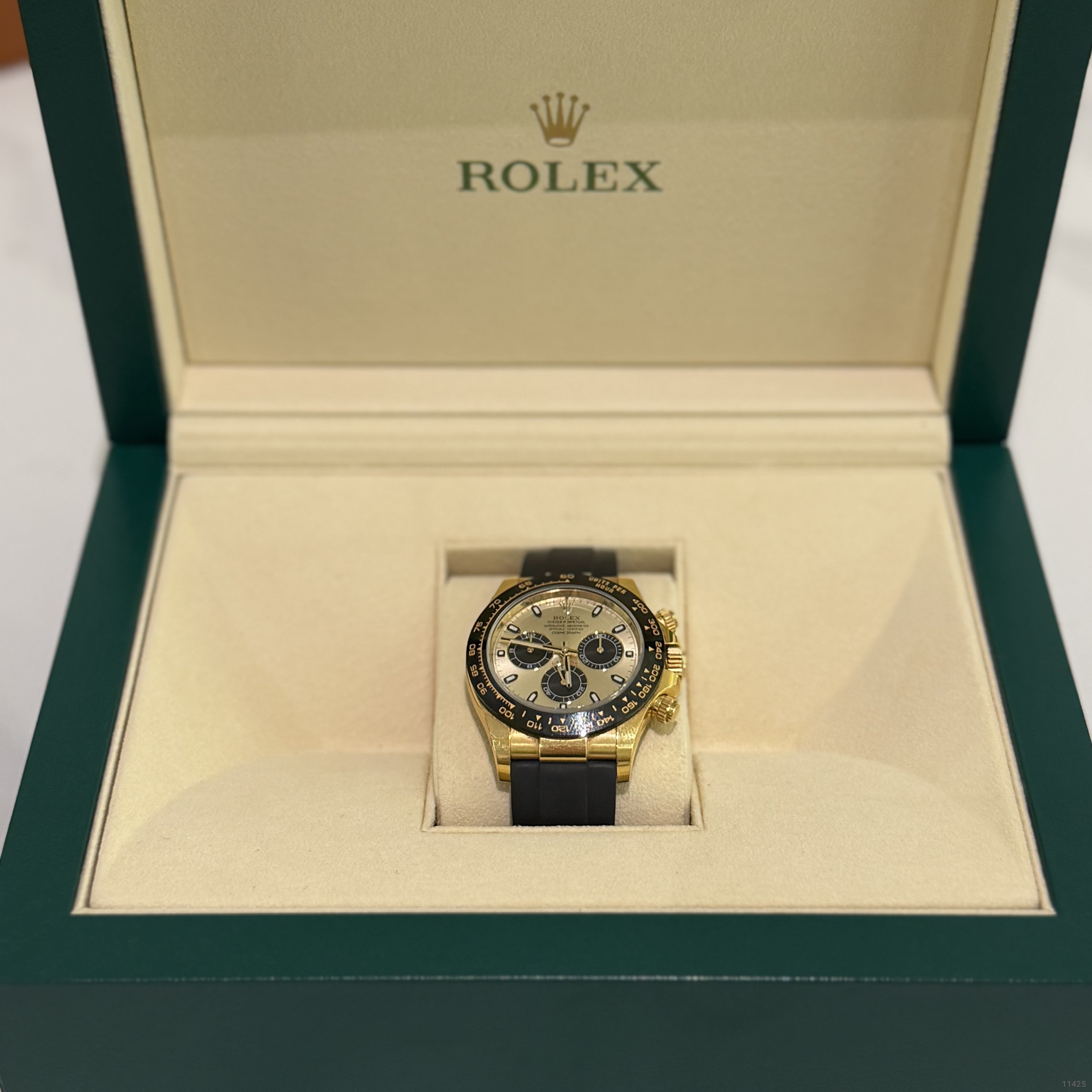 Rolex Daytona 116518LN Oysterflex “Yuwen Le” Yellow Gold