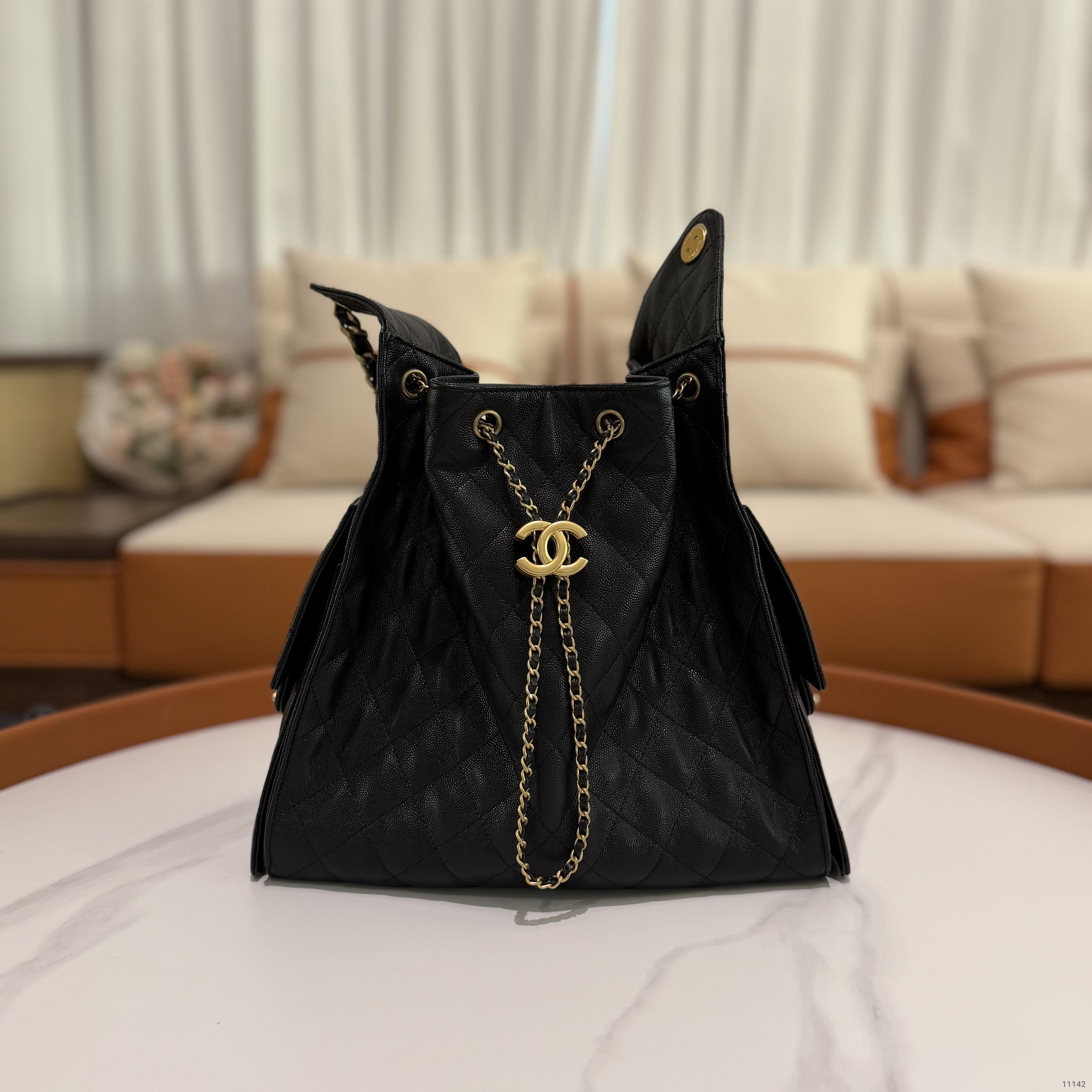 CHANEL 25 HOBO MEDIUM BLACK CAVIAR LEATHER WITH GOLD HARDWARE (CHIP MODEL)