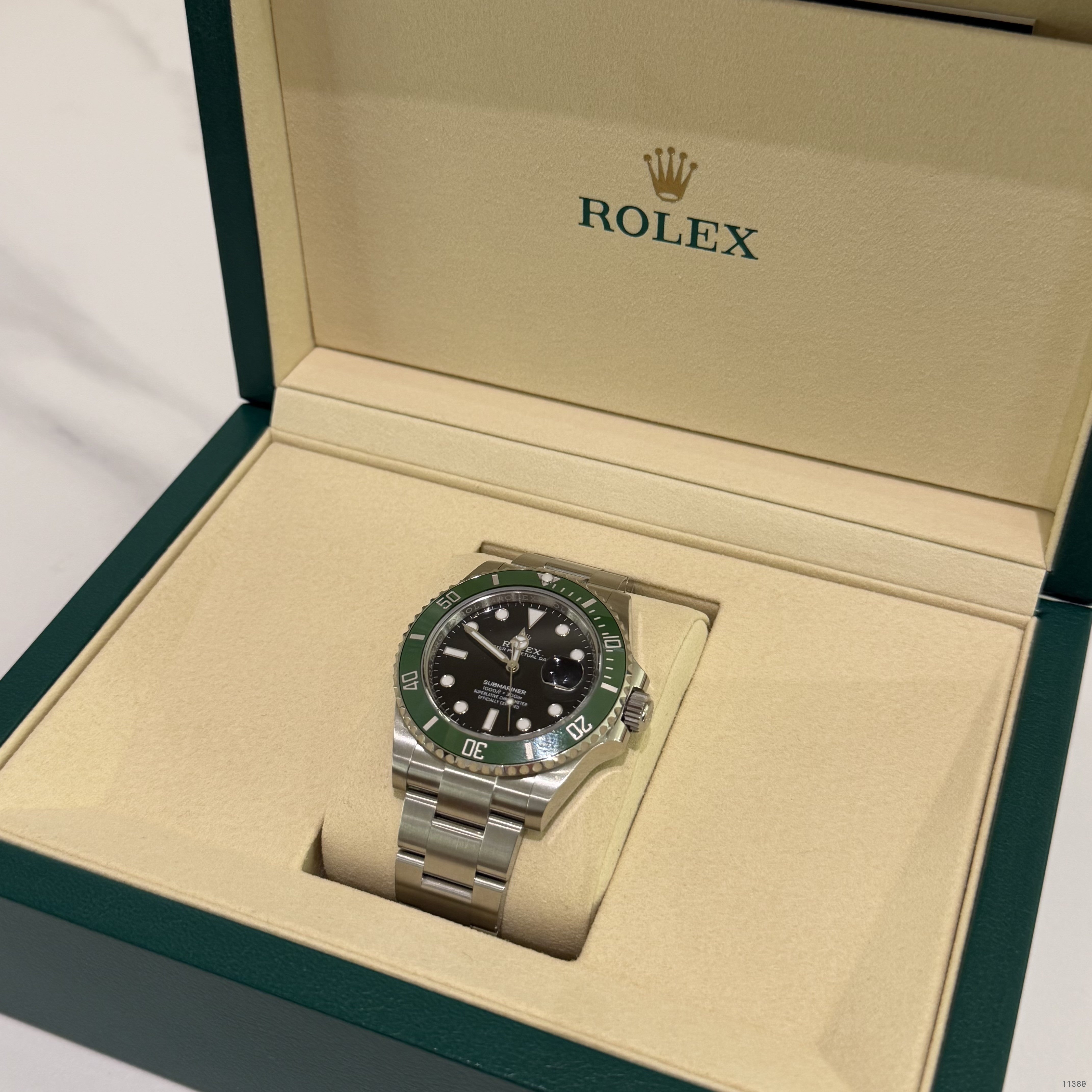 Rolex Green Submariner Date 40mm Watch 16610LV