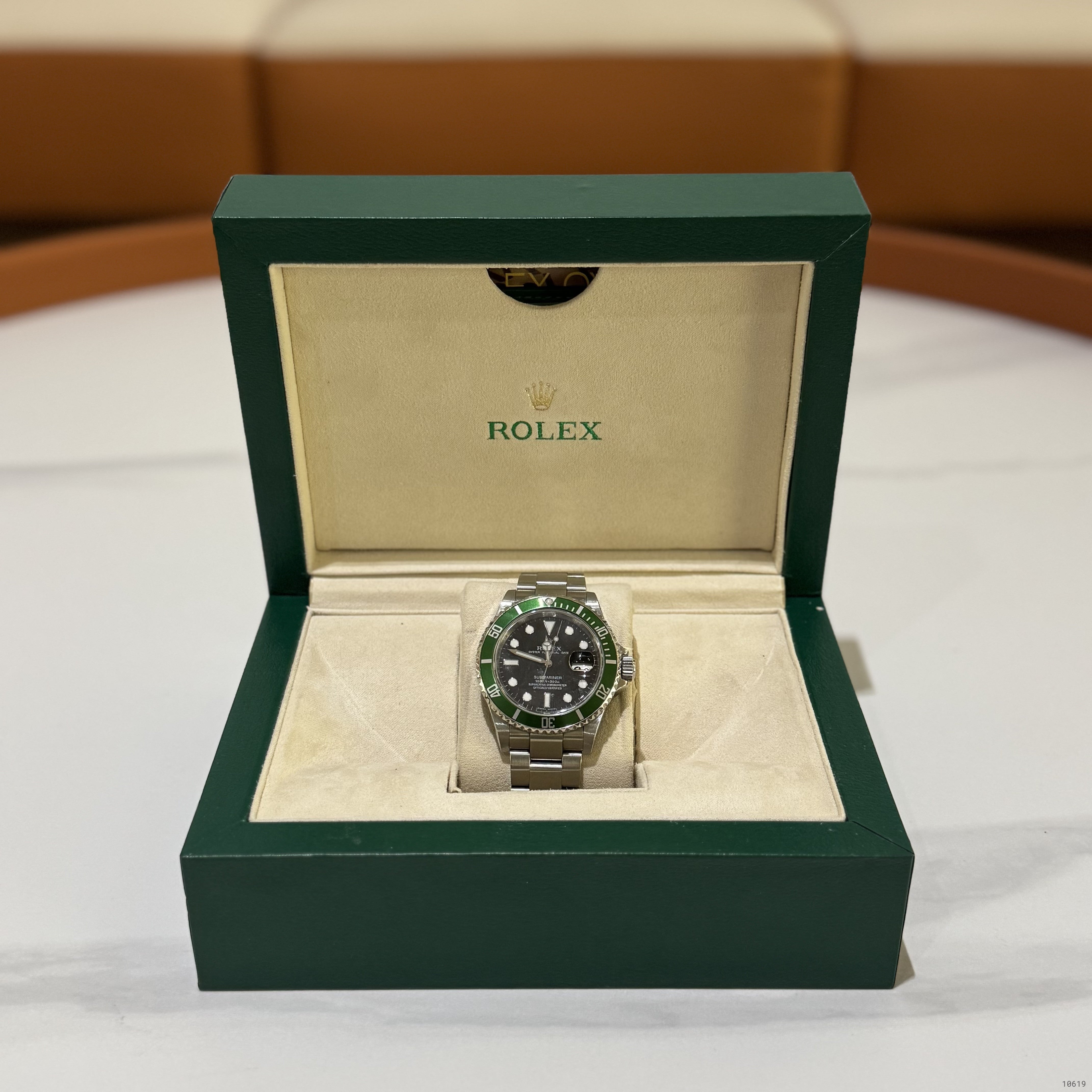 ROLEX SUBMARINER 116610LV "HULK"