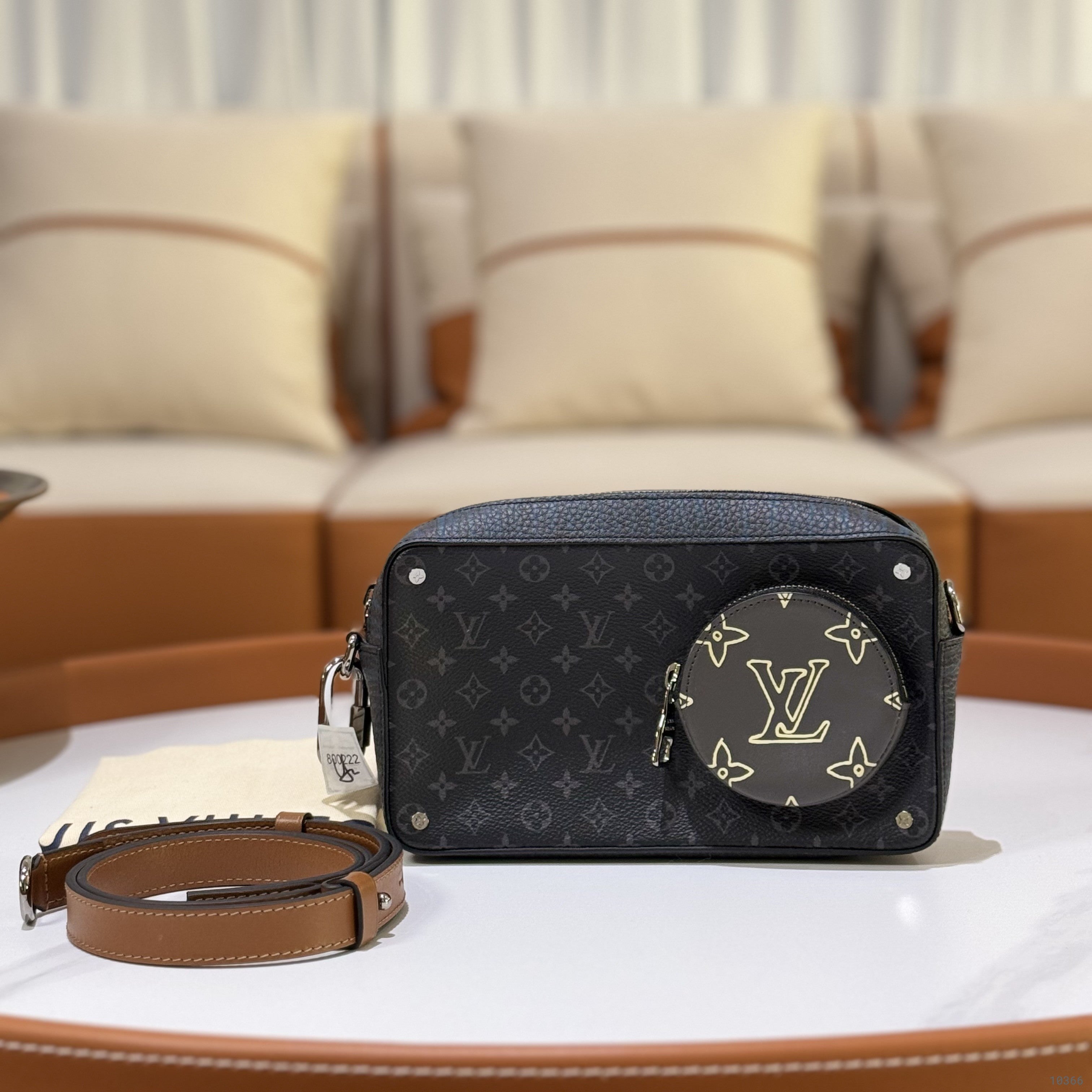 LOUIS VUITTON POSTMAN BAG