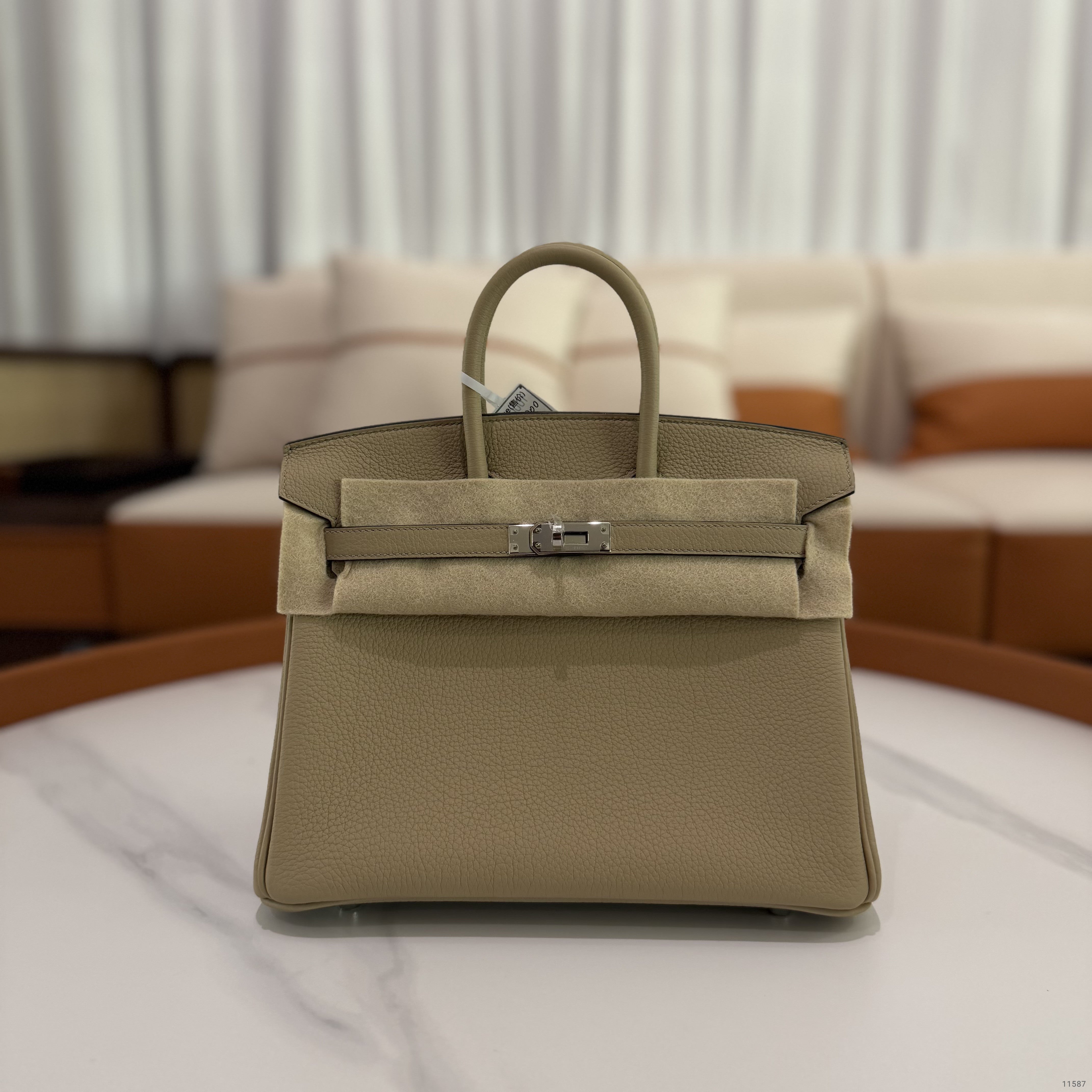 Hermes Birkin 25 Trench with Gold Hardware (Stamp K)