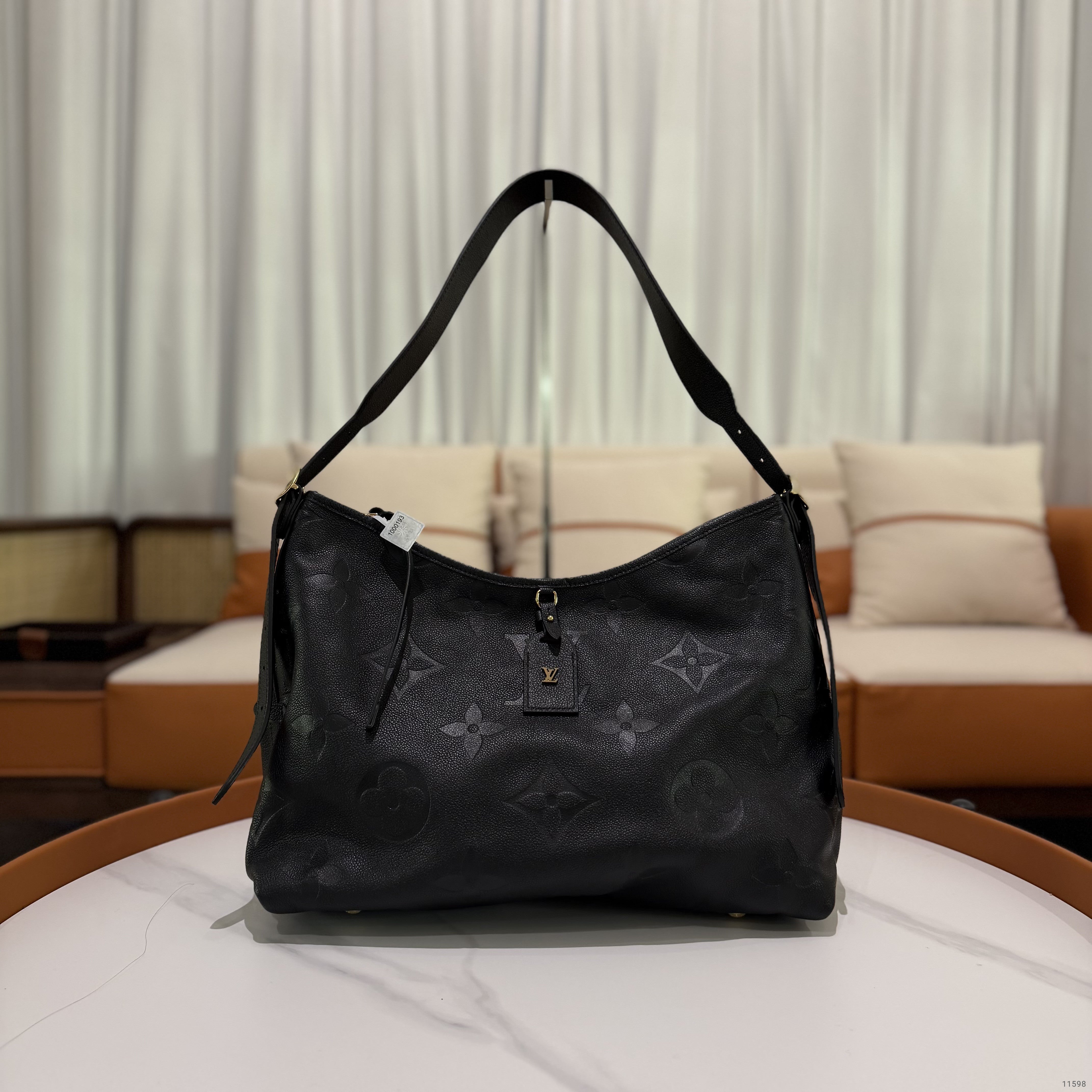 Louis Vuitton CarryAll GM