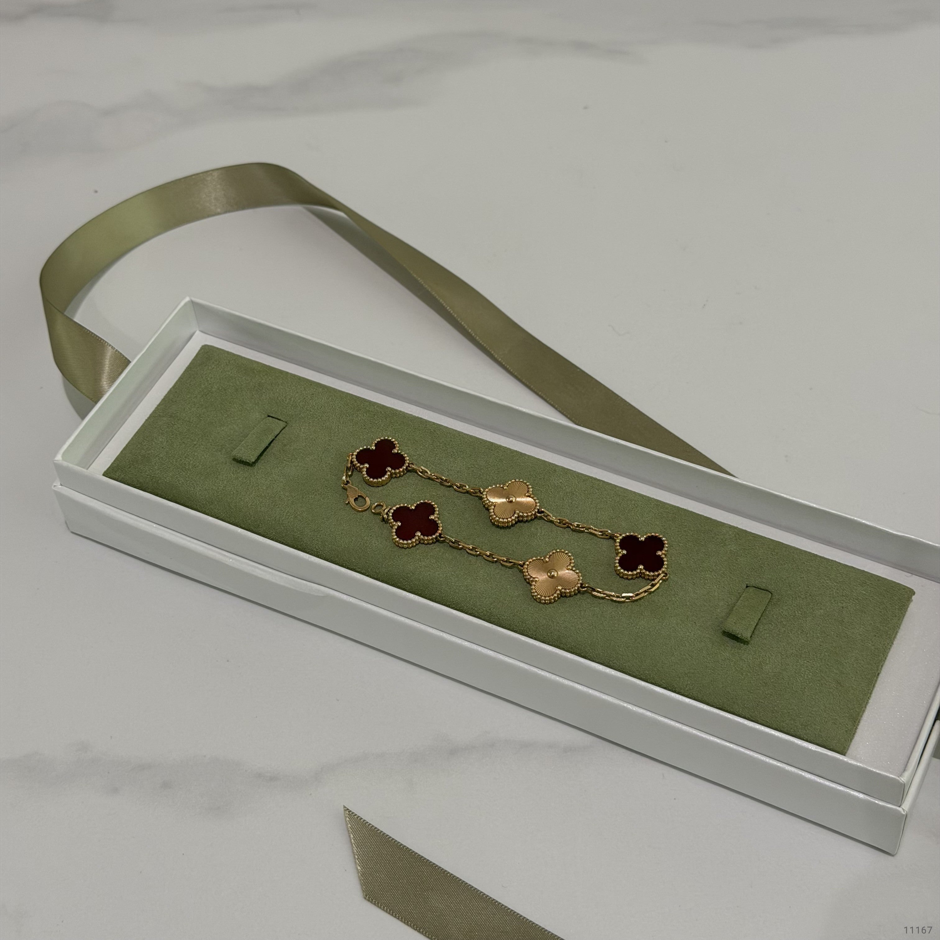 VAN CLEEF & ARPELS ALHAMBRA BRACELET ROSE GOLD WITH LASER-CARVED RED CARNELIAN FIVE MOTIFS