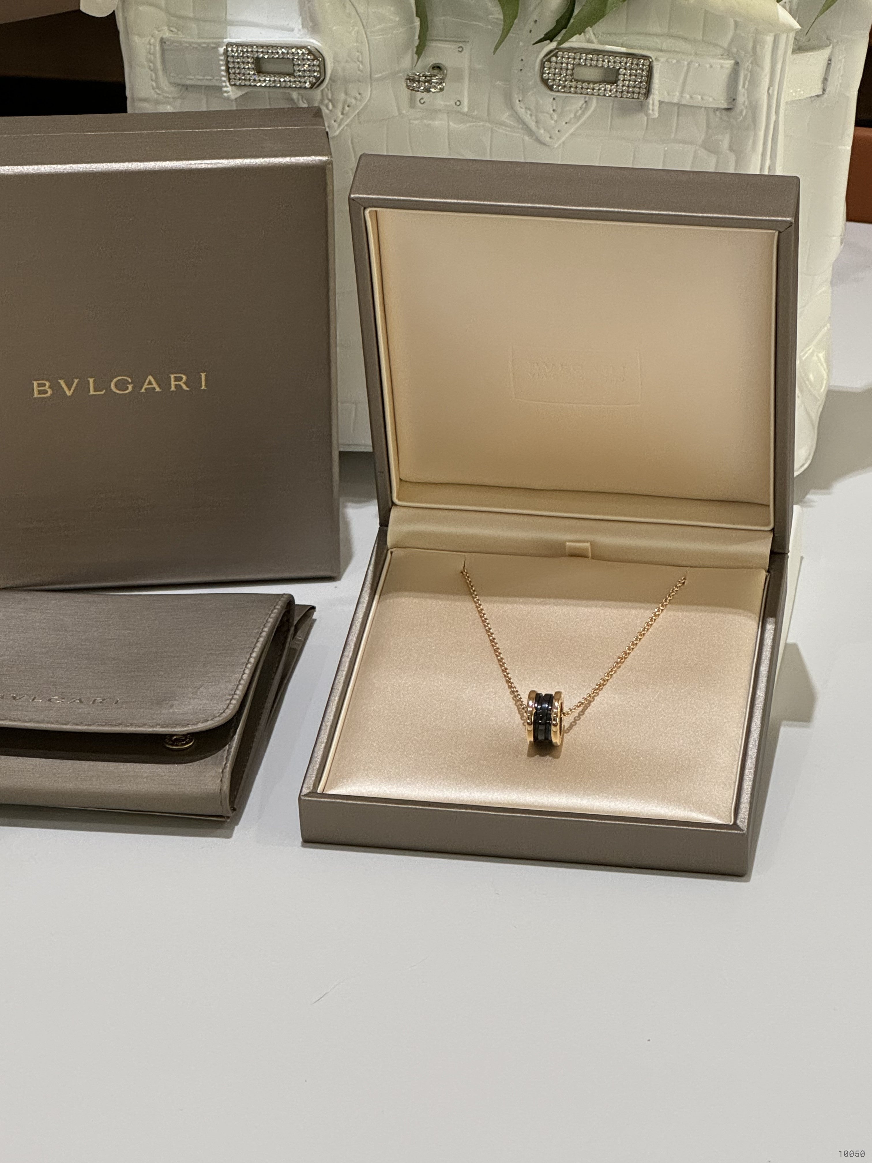 BVLGARI B.ZERO1 NECKLACE ROSE GOLD AND BLACK | COLLINS RAIN