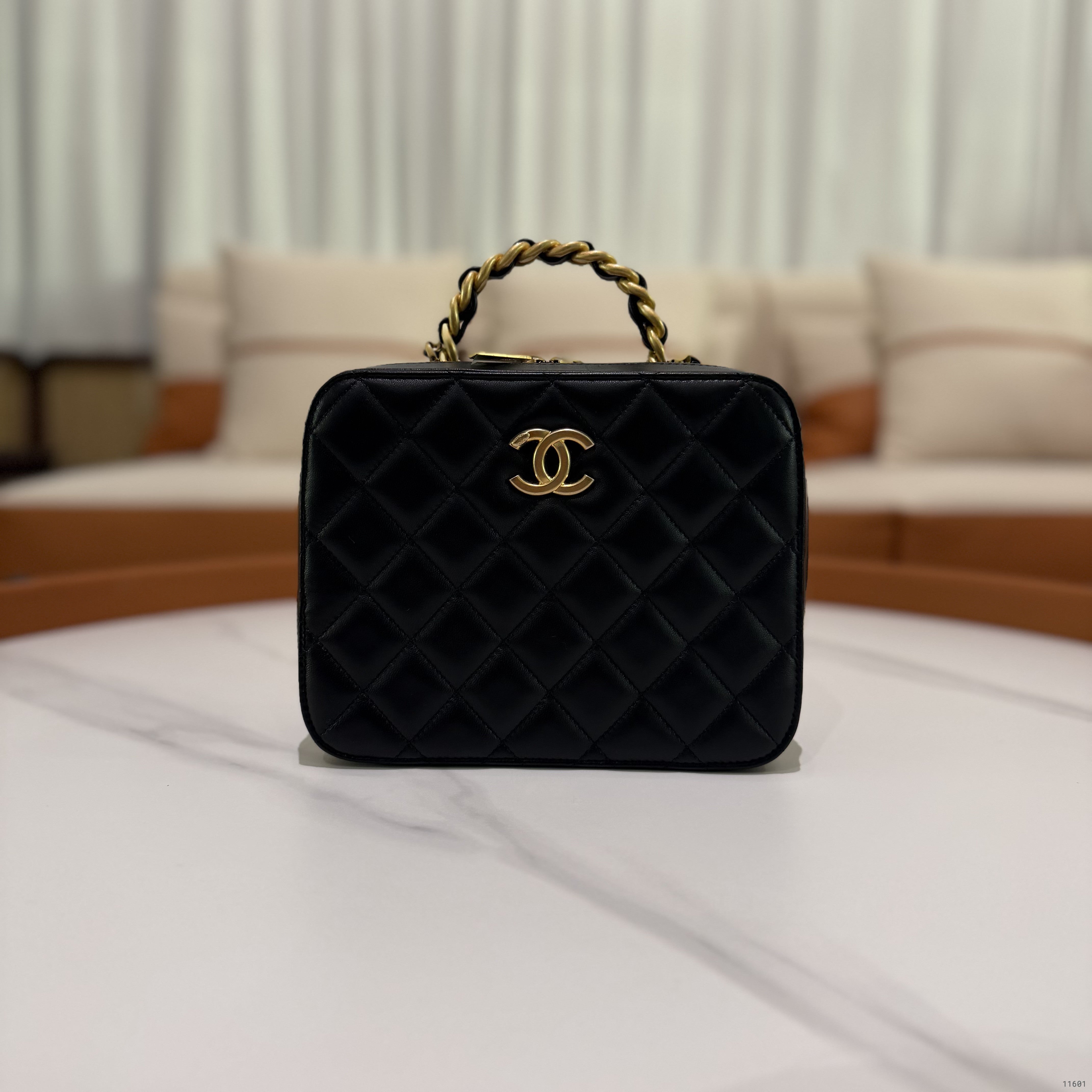 Chanel 22A Black Lambskin Vanity Case (Chip Model)