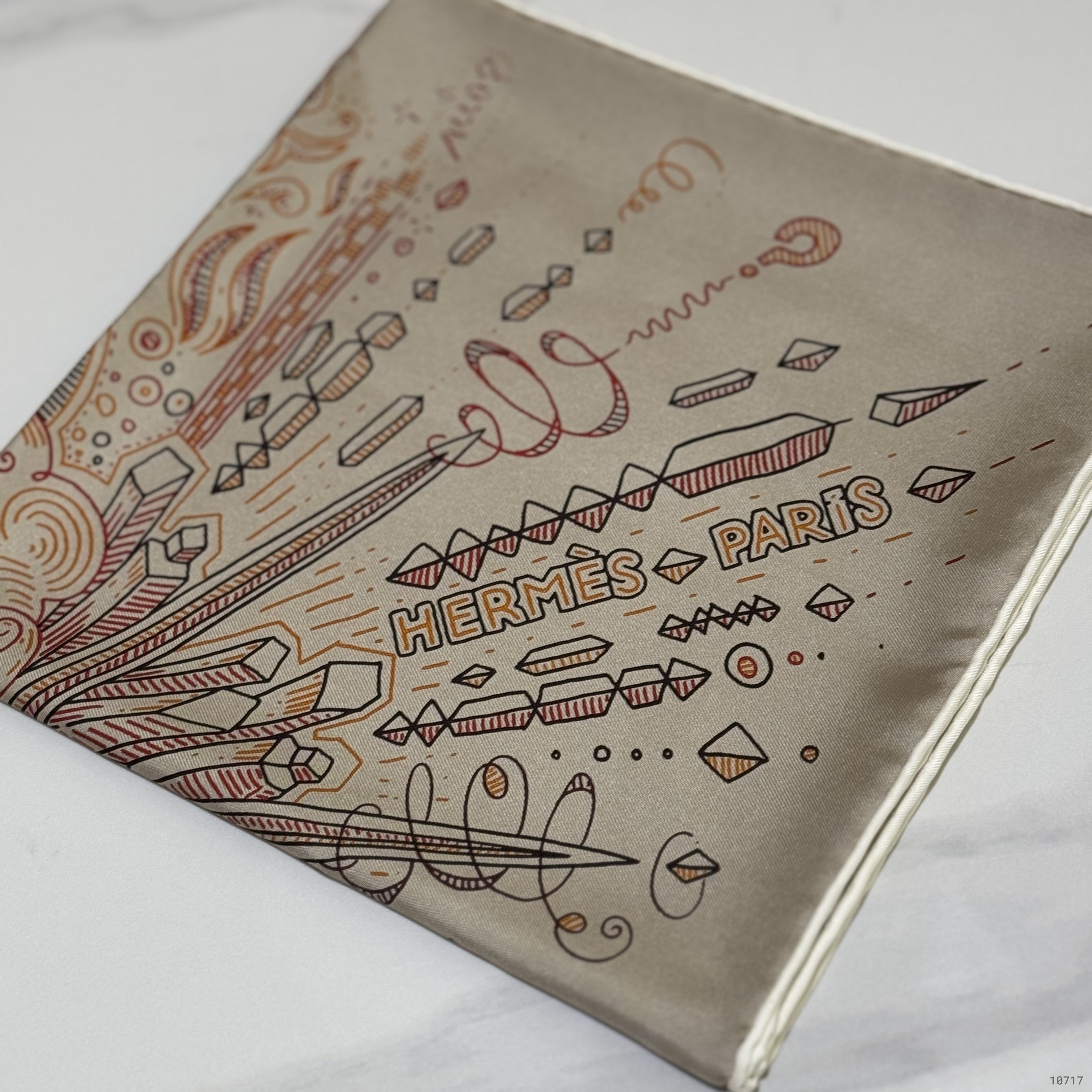 HERMES CARRE TWILL MARRON SILK SCARF