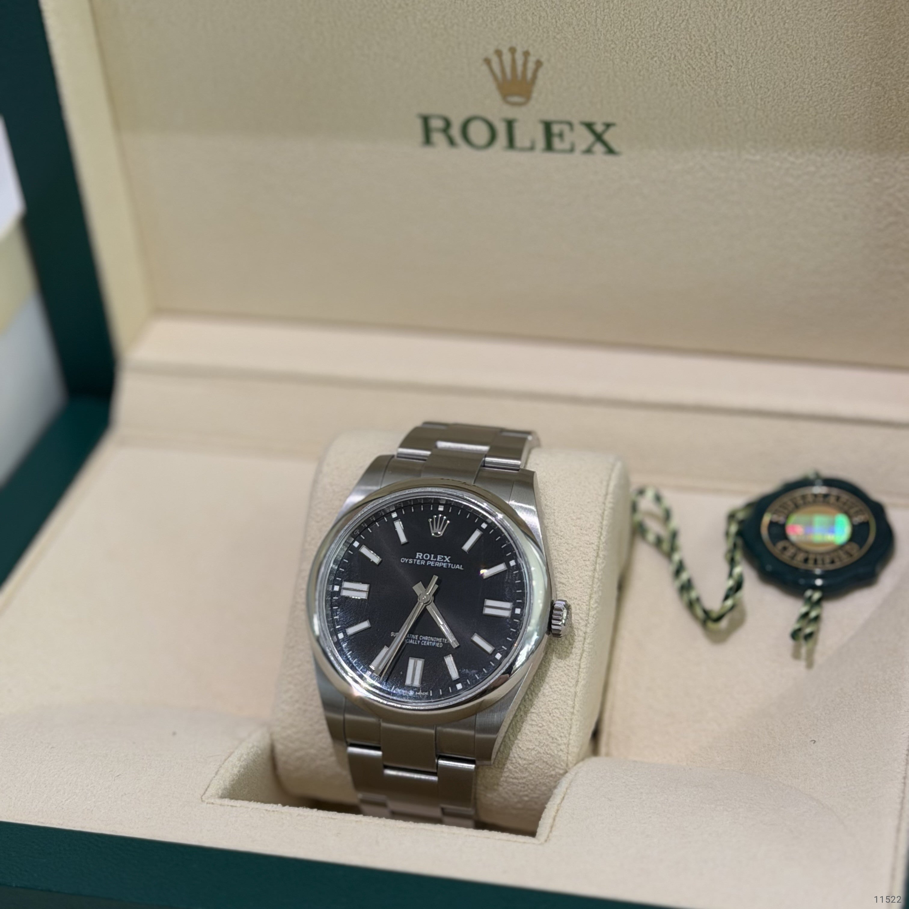Rolex Oyster Perpetual 124300