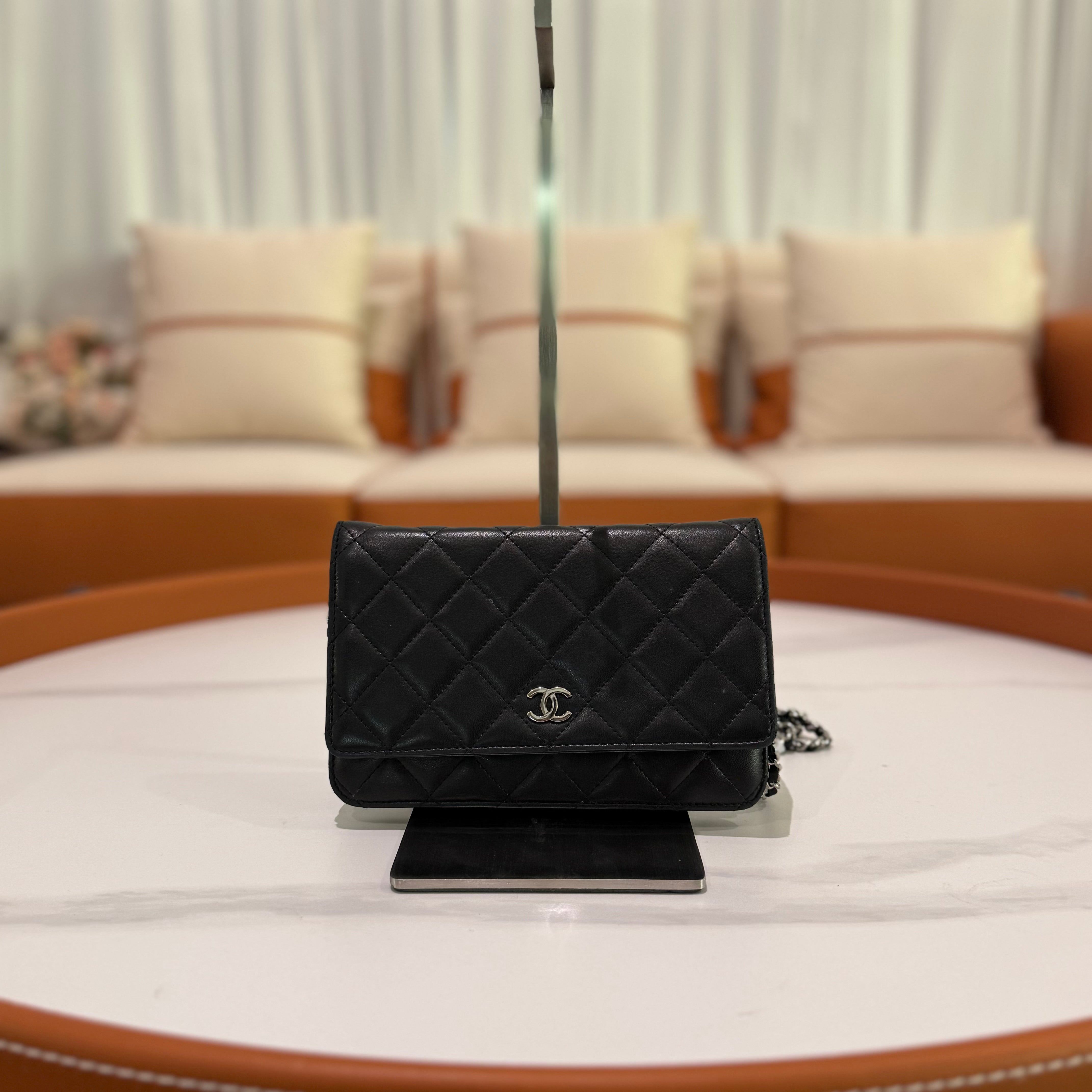 CHANEL CLASSIC WALLET ON CHAIN GRAINED CALFSKIN BLACK