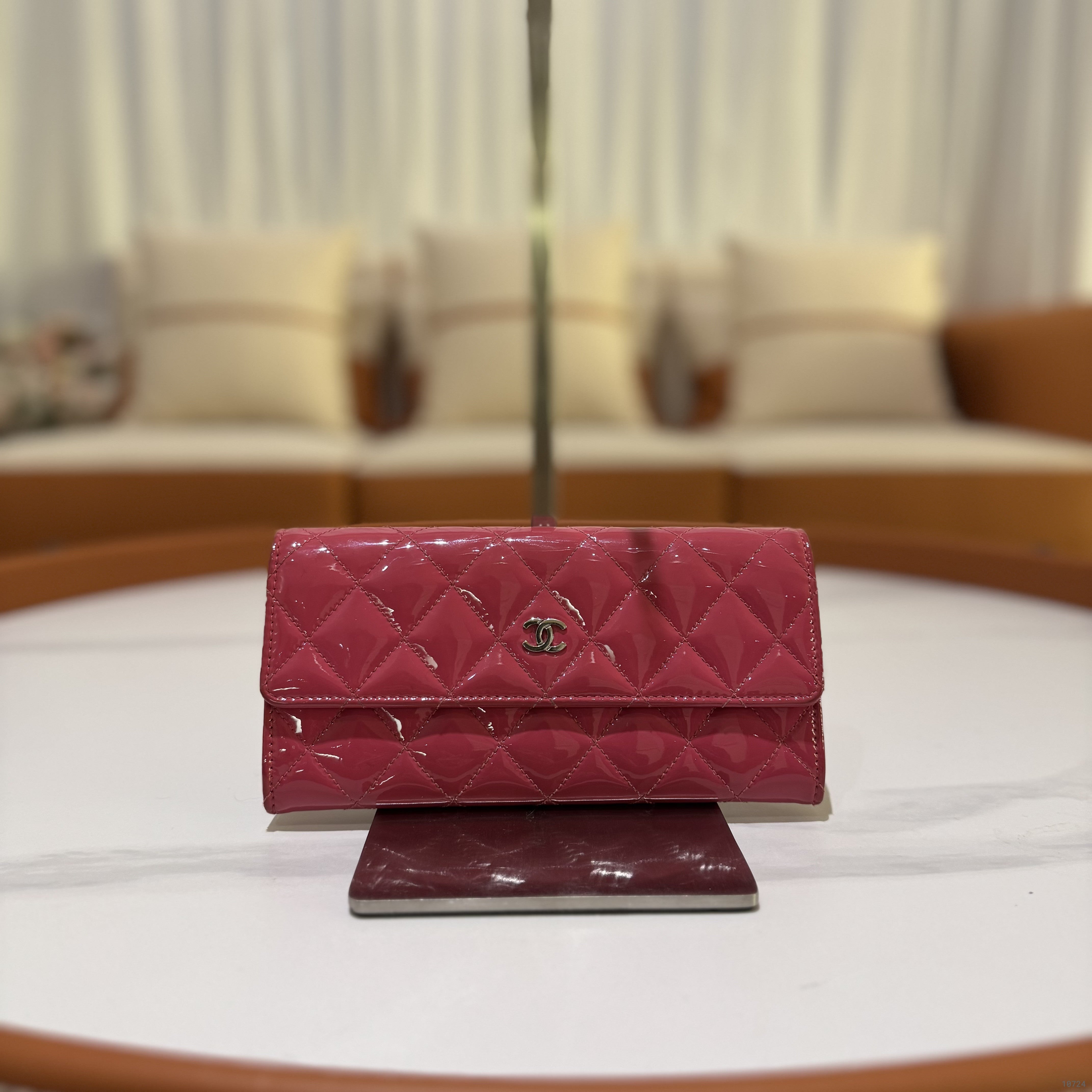 CHANEL LONG WALLET PATENT LEATHER FUCHSIA WITH SILVER HARDWARE