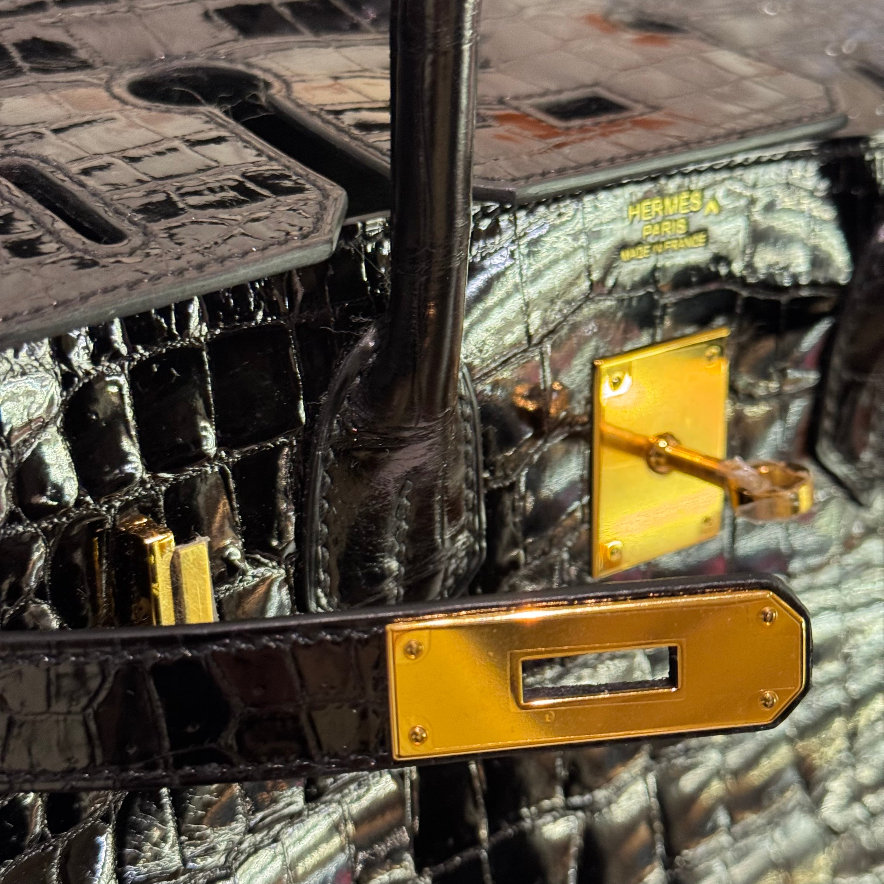 HERMÈS BIRKIN 30 BLACK SHINY CROCODILE GOLD HARDWARE X STAMP