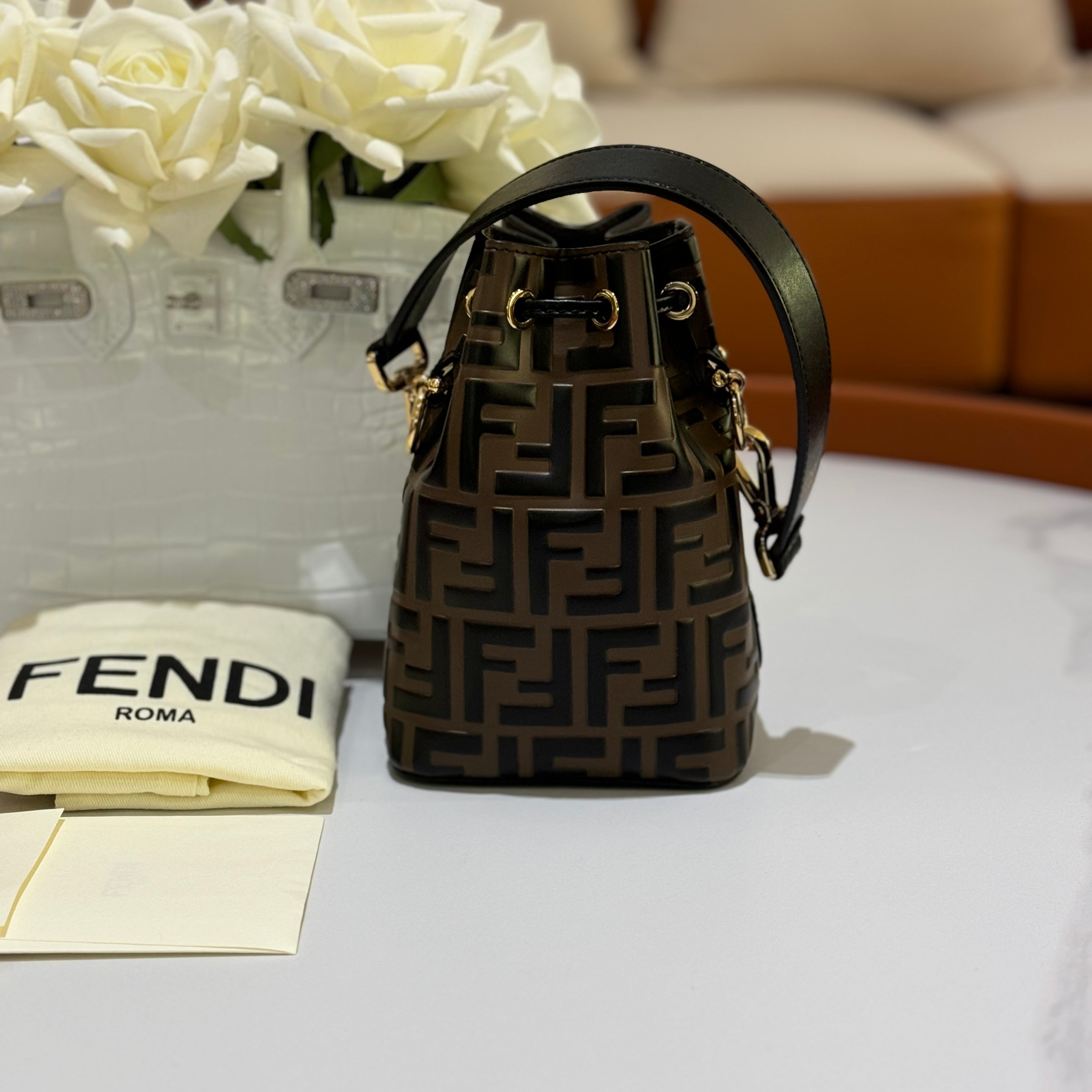 FENDI MON TRESOR MINI | COLLINS RAIN