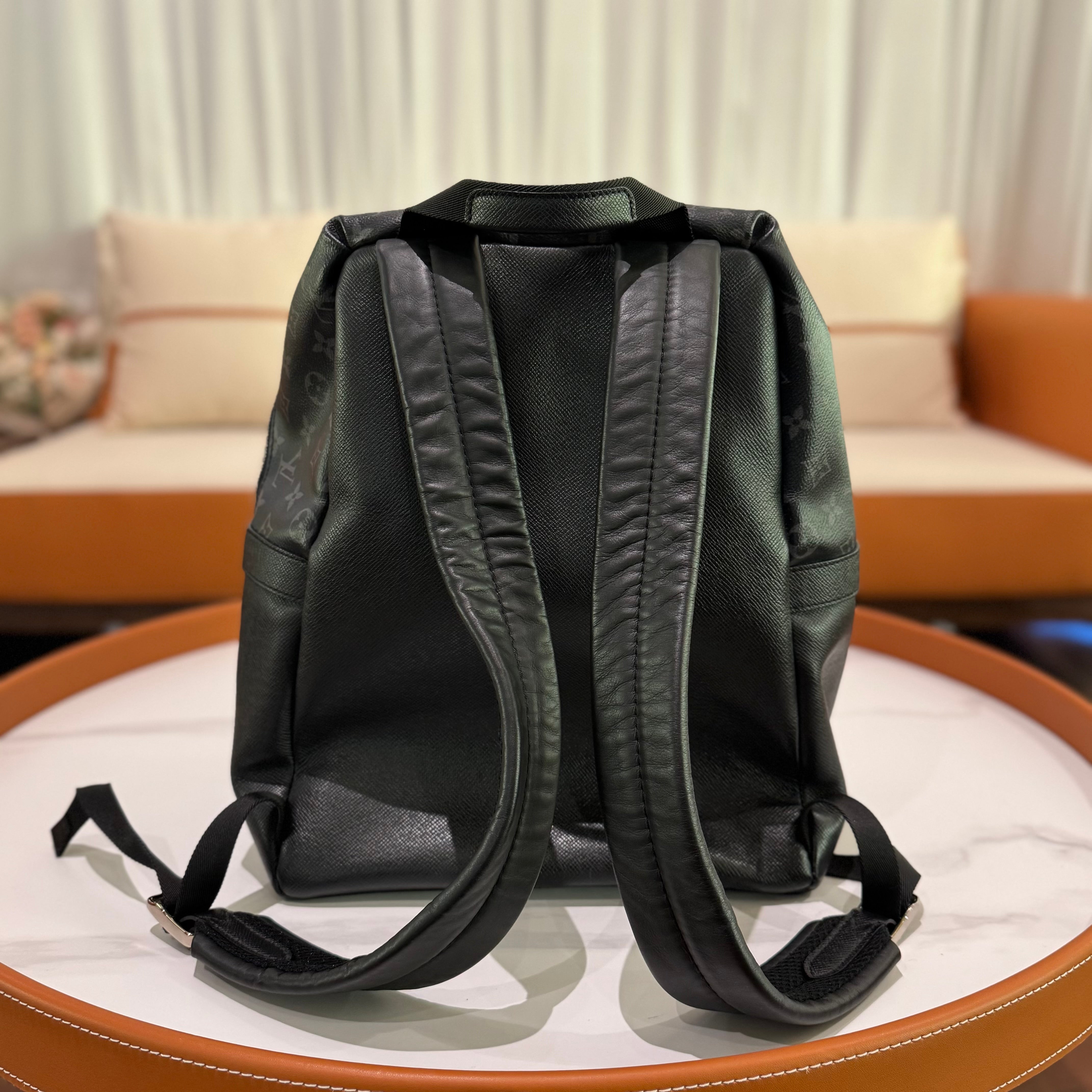 LOUIS VUITTON DISCOVERY BACKPACK APOLLO MONOGRAM ECLIPSE WITH LEATHER TRIM (CHIP VERSION)