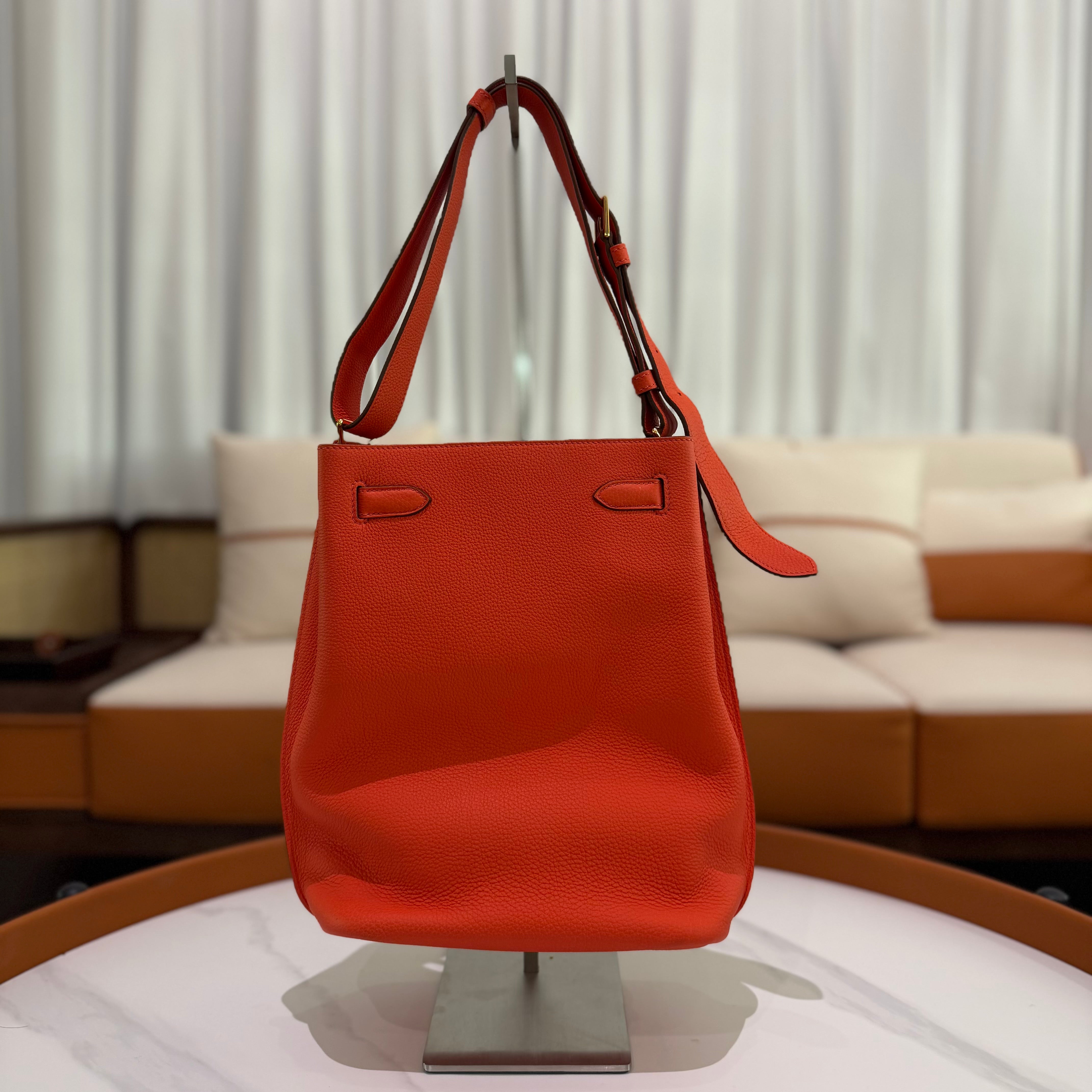 Hermes So Kelly 26 Orange-Red Bucket Shopping Bag (Stamp T)