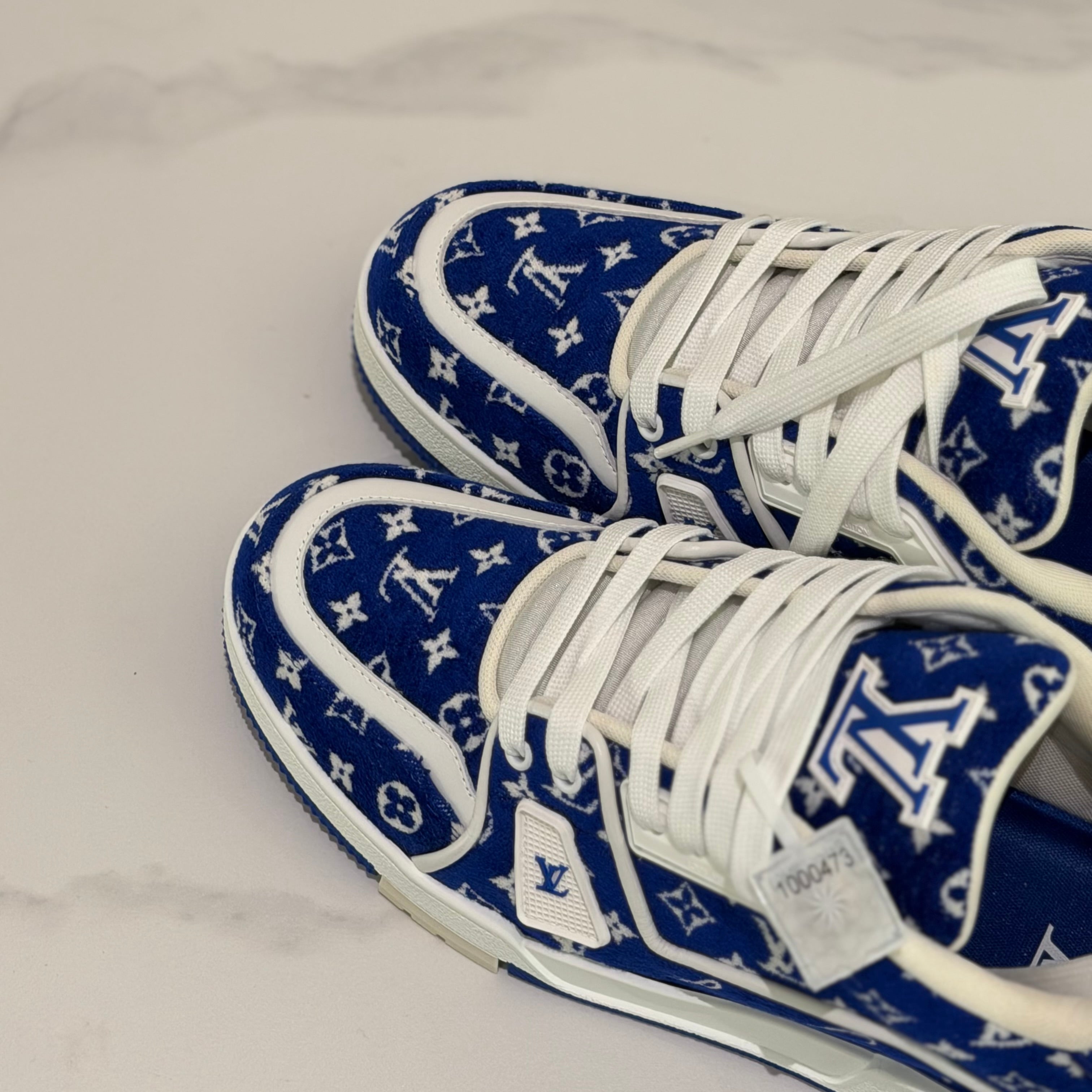 LOUIS VUITTON TRAINER BLUE WHITE MONOGRAM SNEAKERS