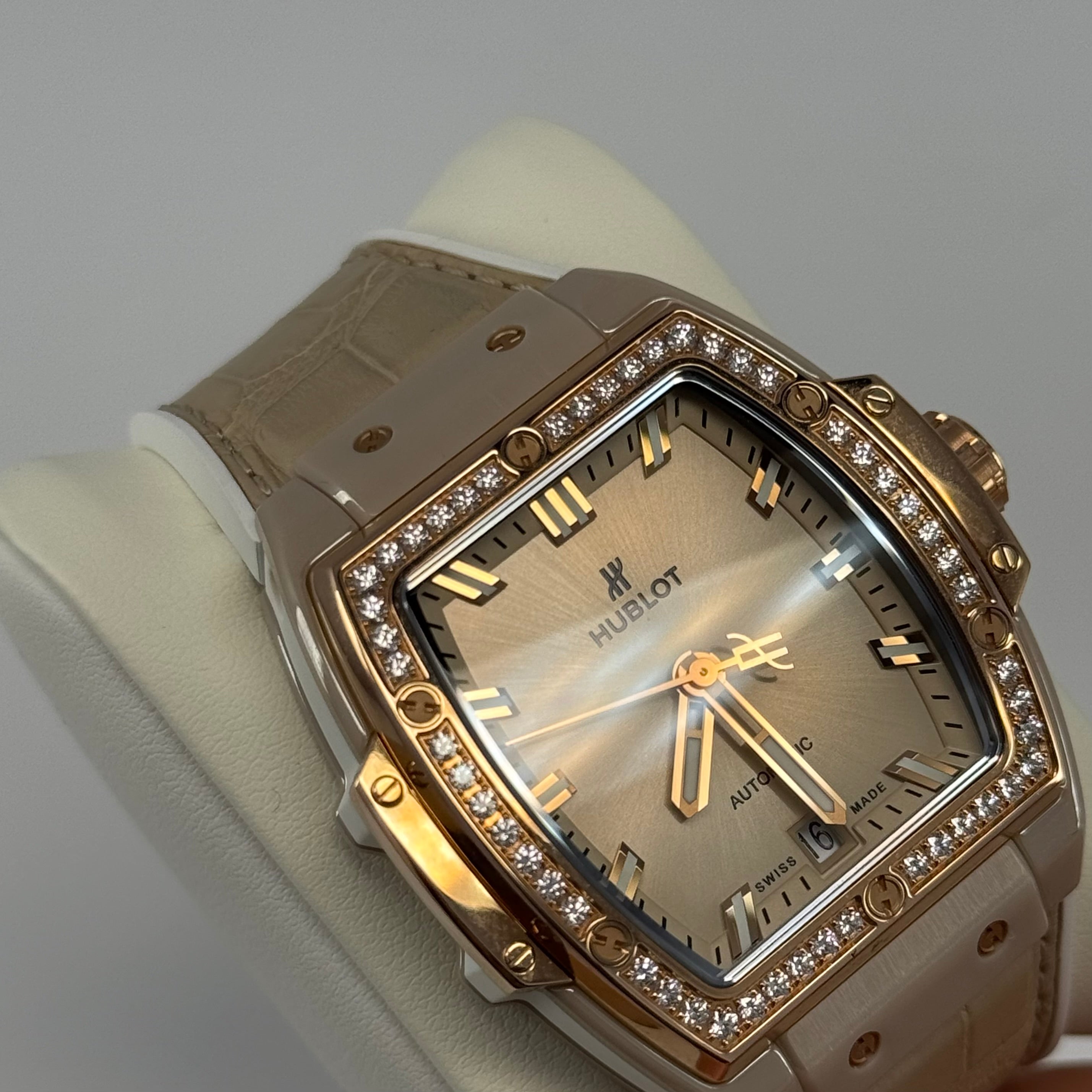 HUBLOT BIG BANG SERIES 1577422