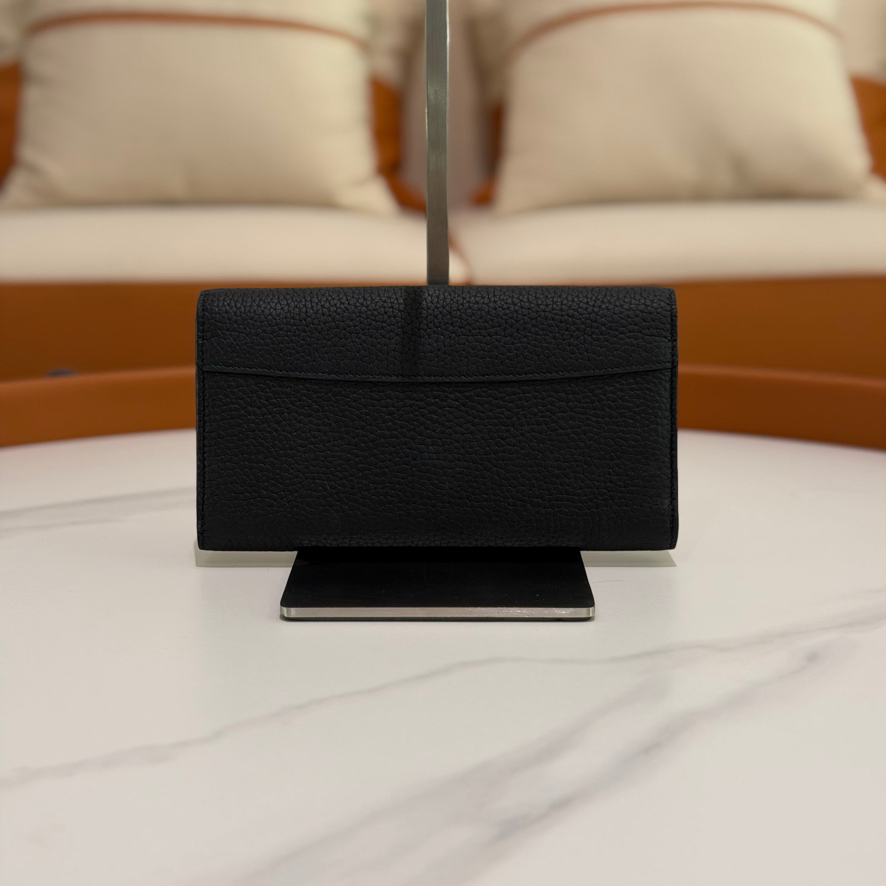 LOUIS VUITTON CAPUCINES BLACK LEATHER LONG WALLET