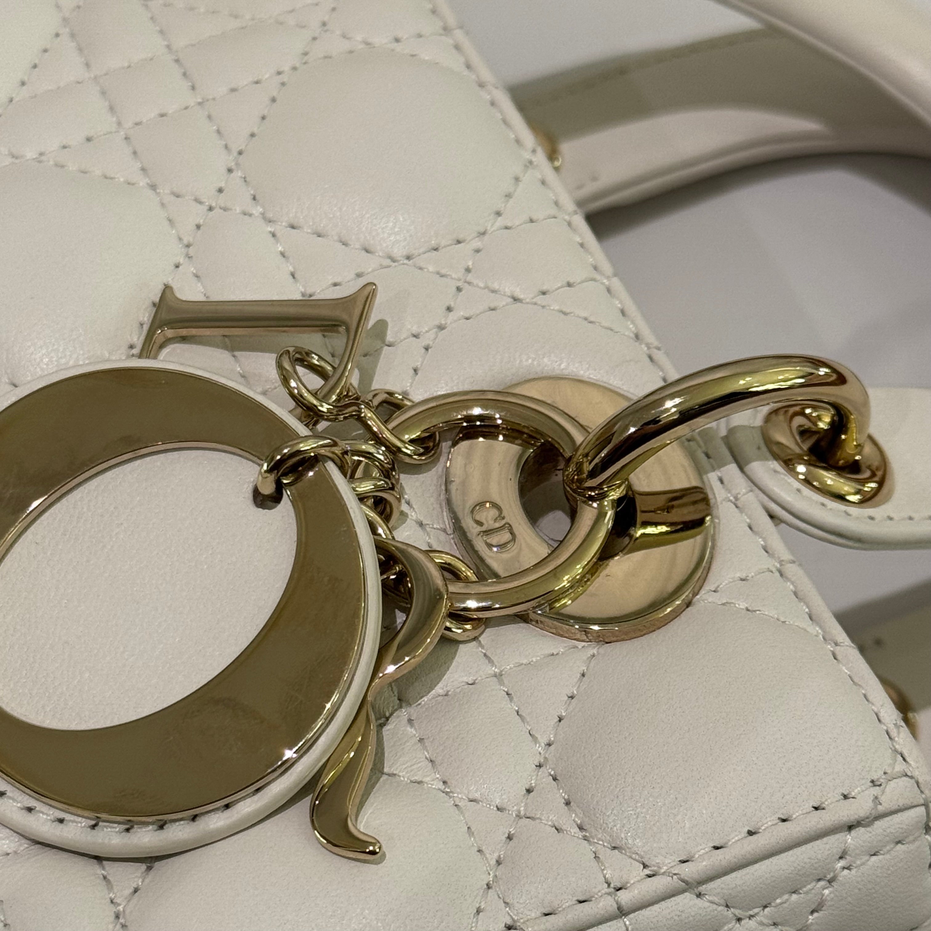 DIOR LADY DIOR SMALL WHITE LAMBSKIN (FOUR GUSSETS)