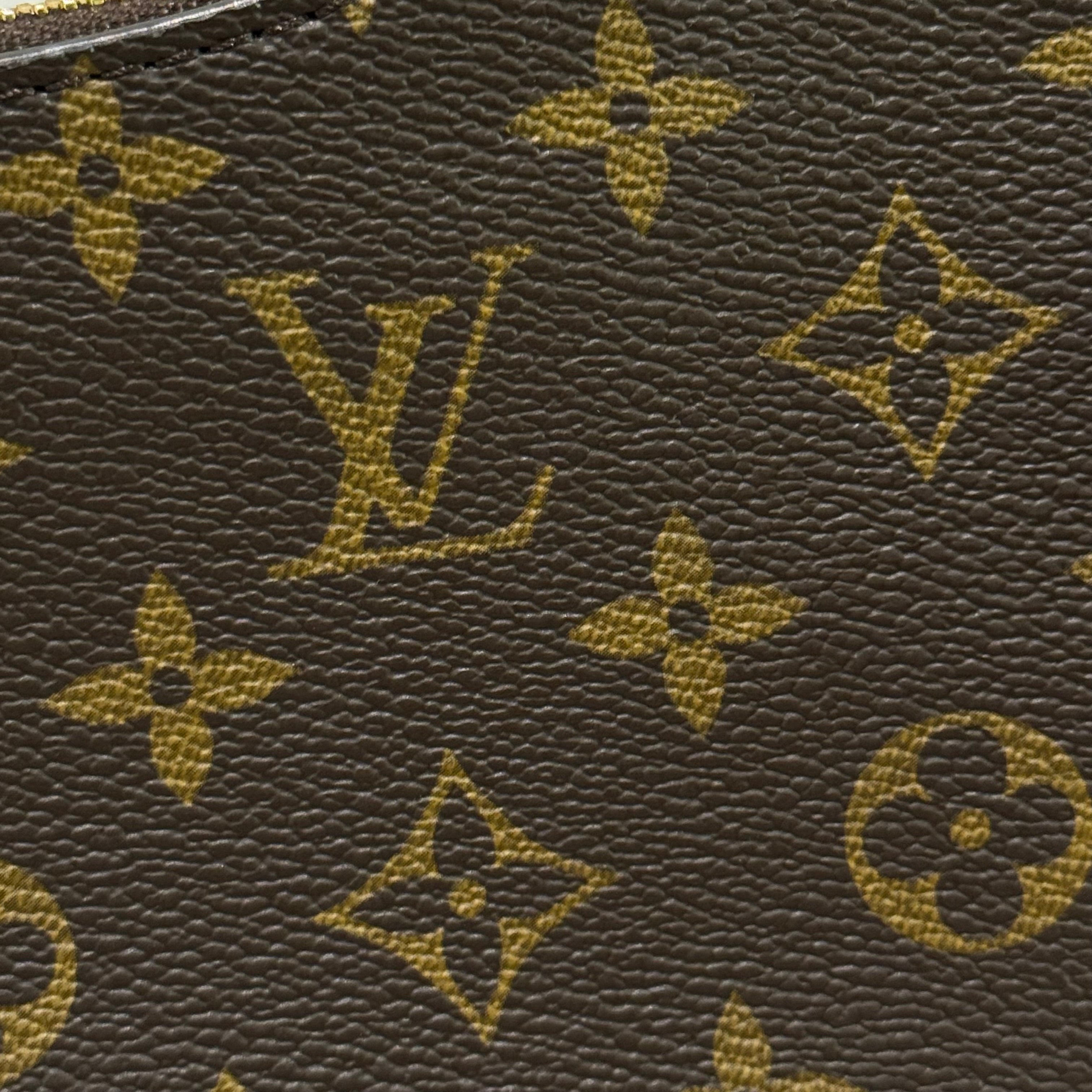 LOUIS VUITTON BOULOGNE BLACK HORN BAG