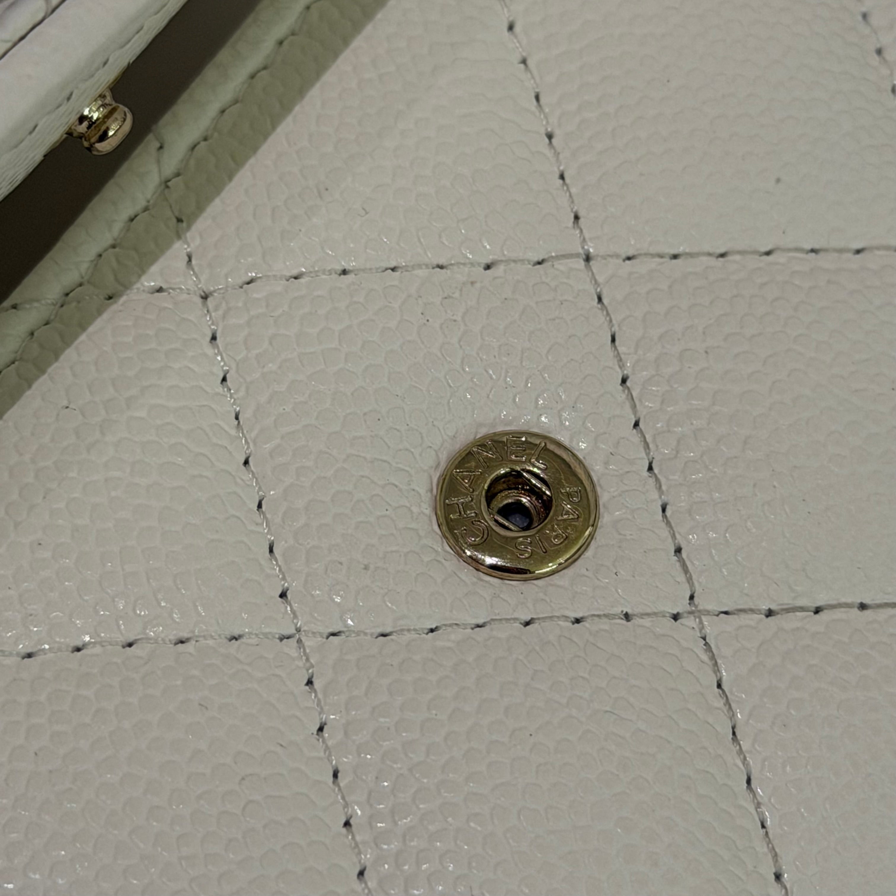 Chanel 25B White Caviar Leather Wallet