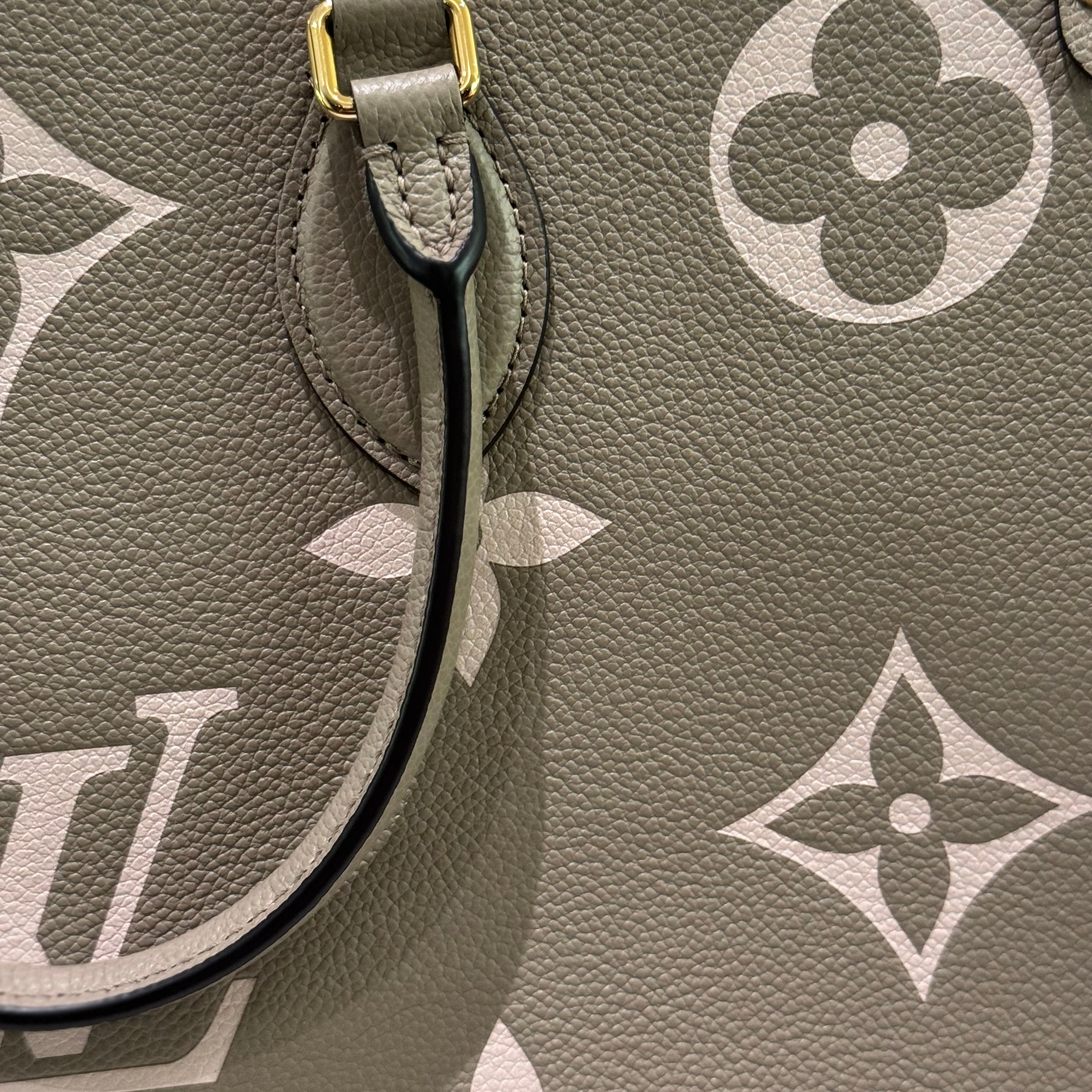 LOUIS VUITTON ON THE GO TOTE BAG MEDIUM ELEPHANT GREY