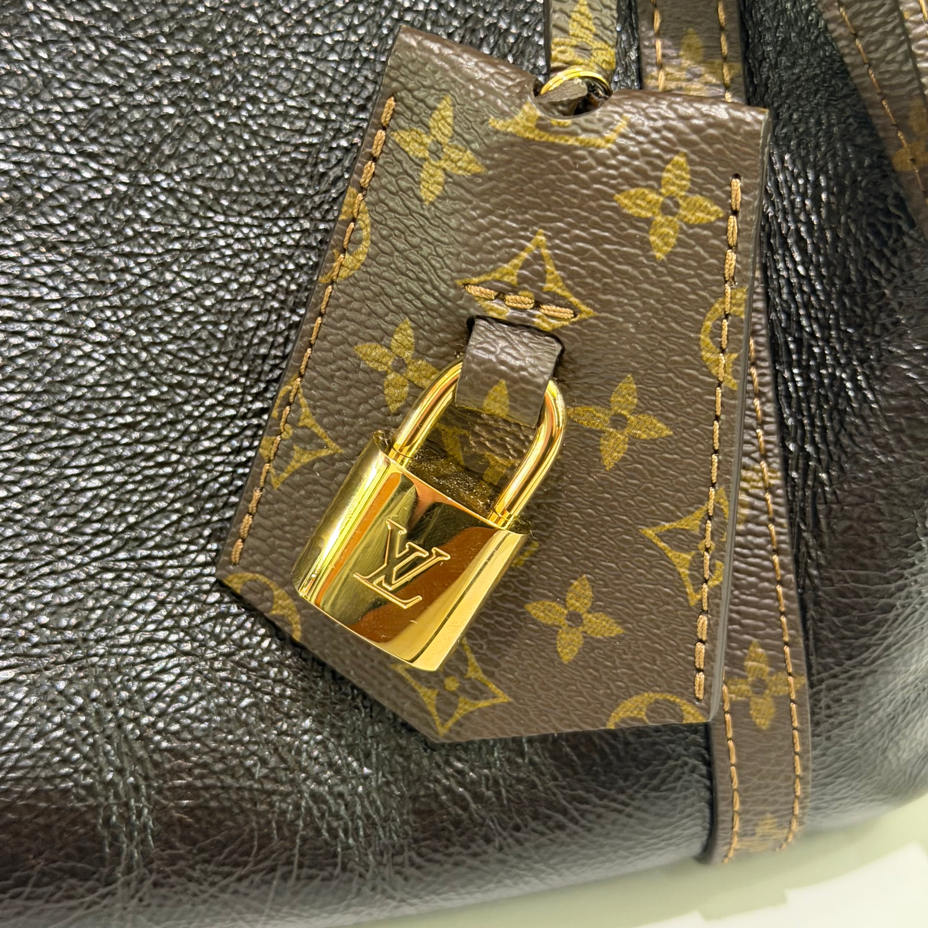 Louis Vuitton Express MM