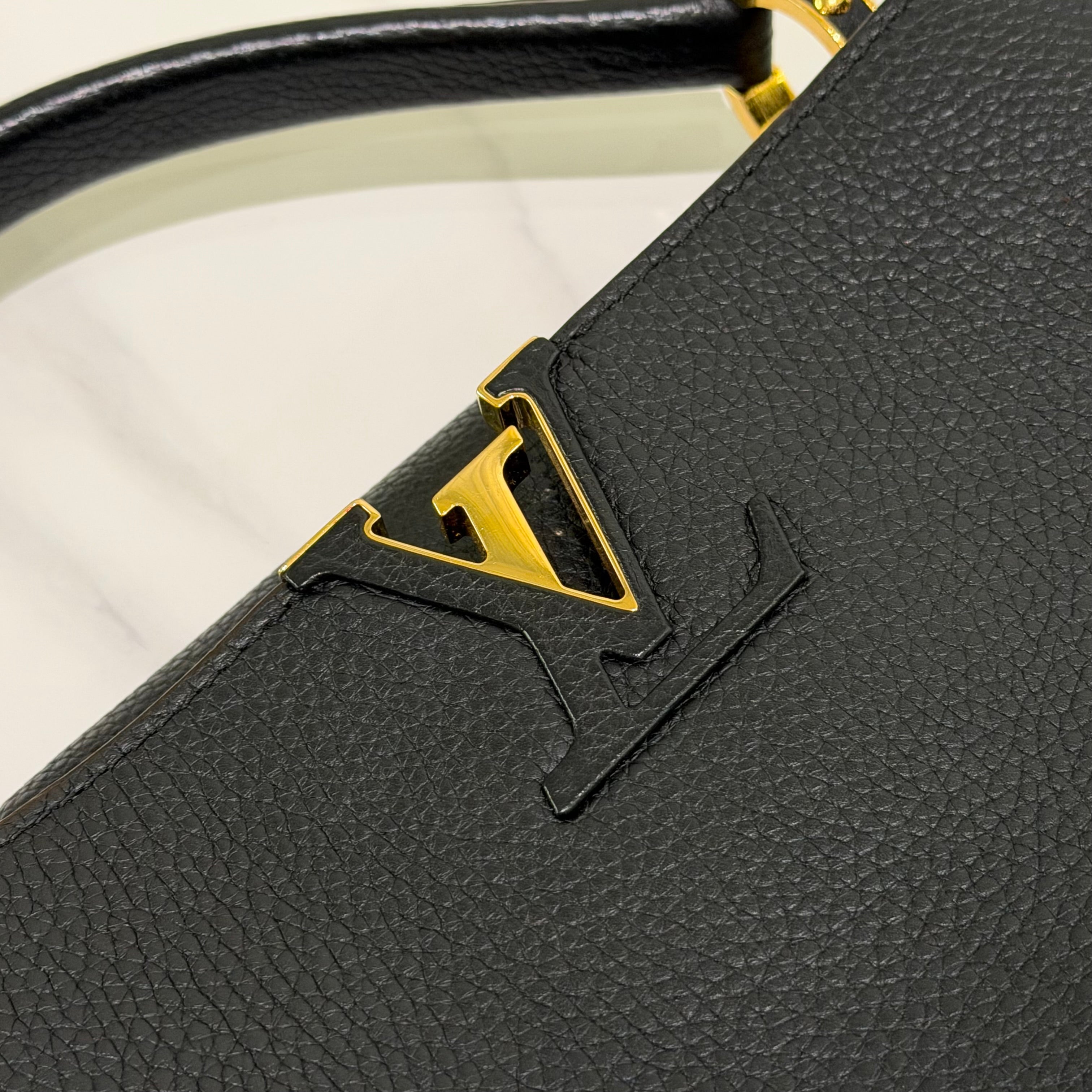 Louis Vuitton Capucines MM Black Leather