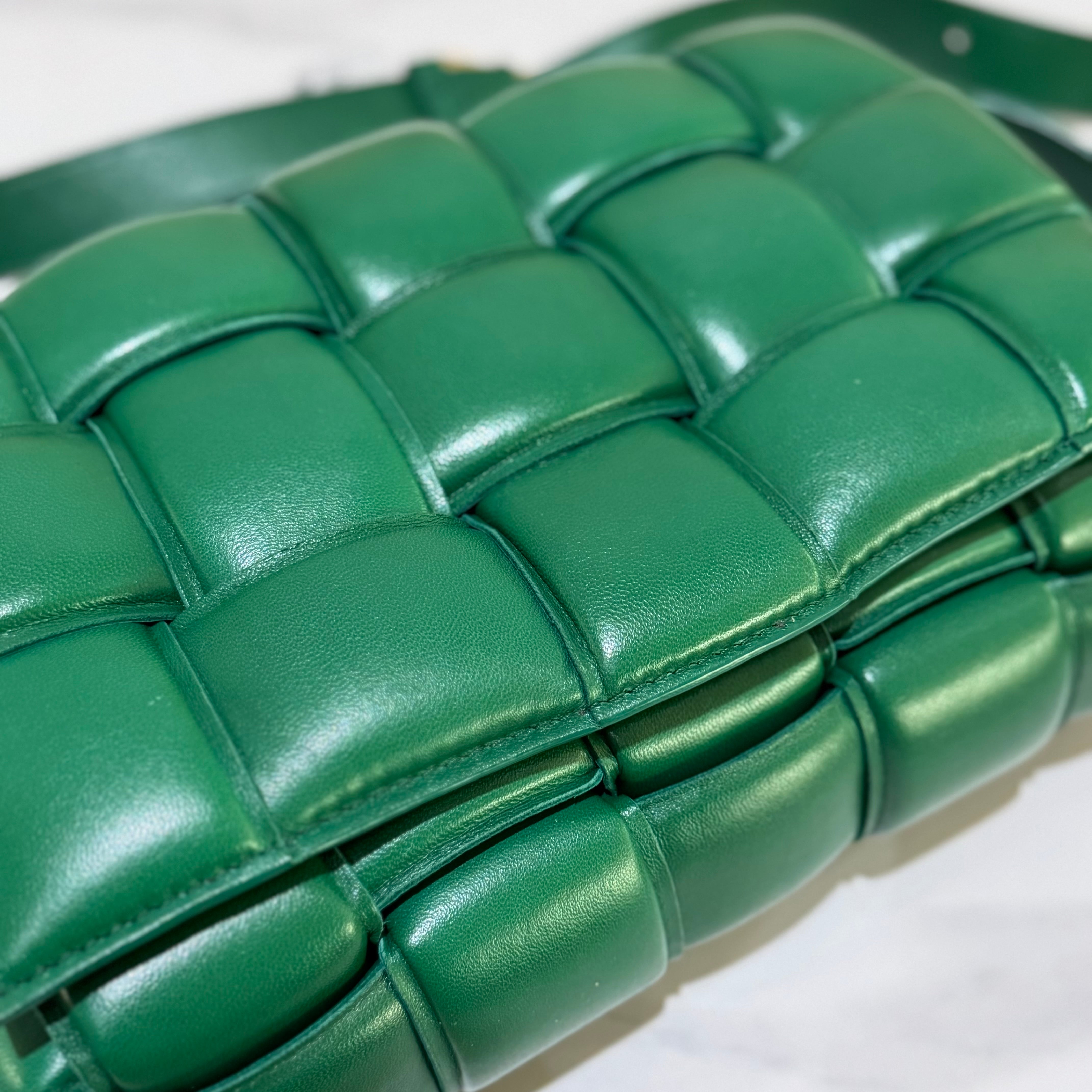 BOTTEGA VENETA CASSETTE PILLOW BAG