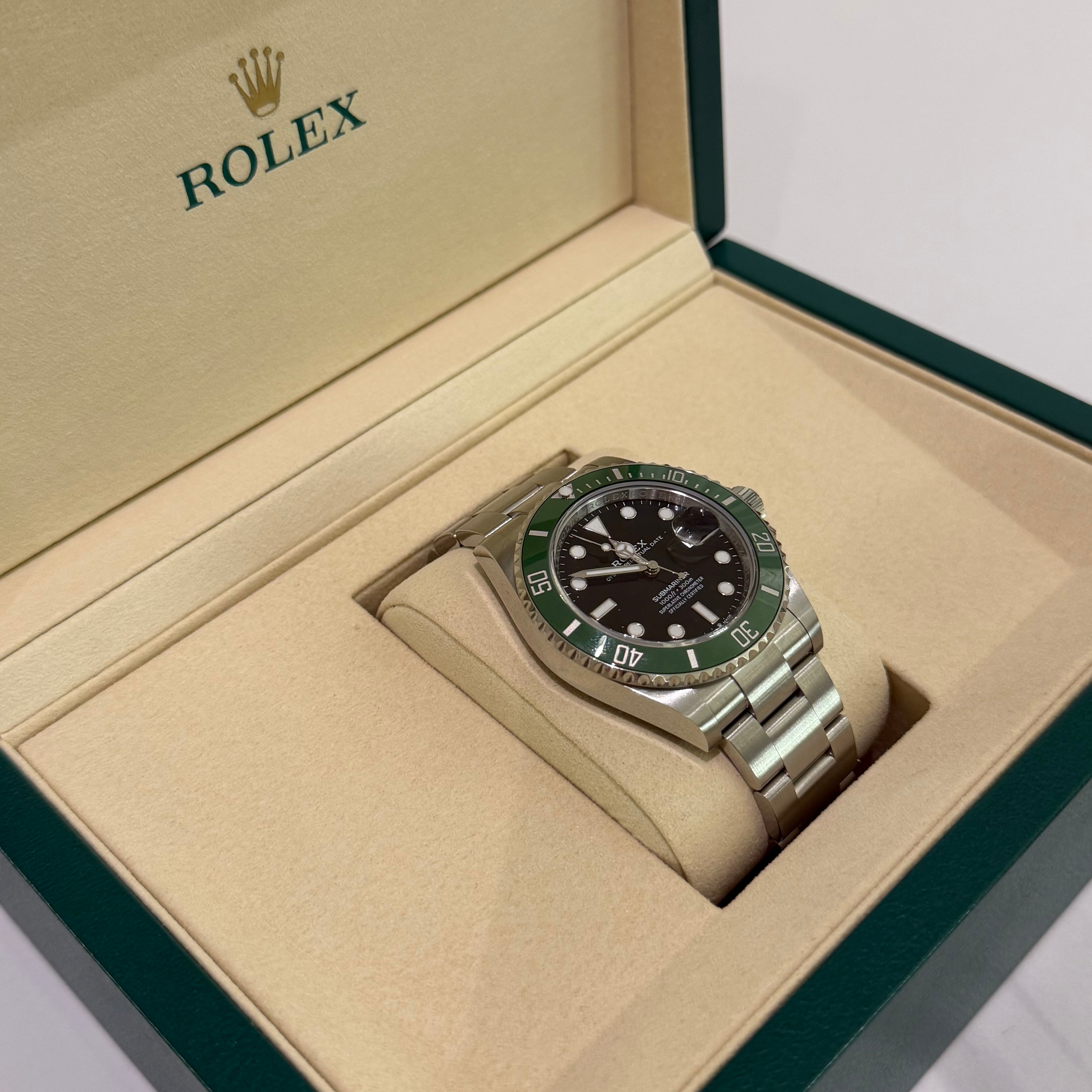 Rolex Green Submariner Date 40mm Watch 16610LV