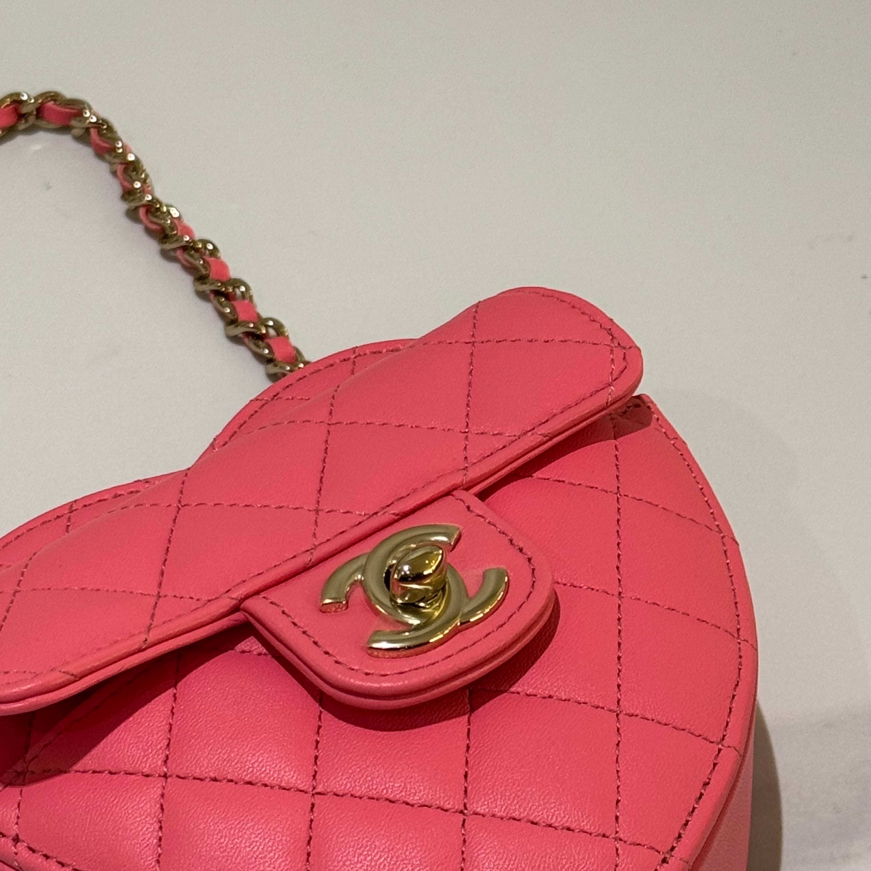 CHANEL PINK HEART BAG SMALL SIZE