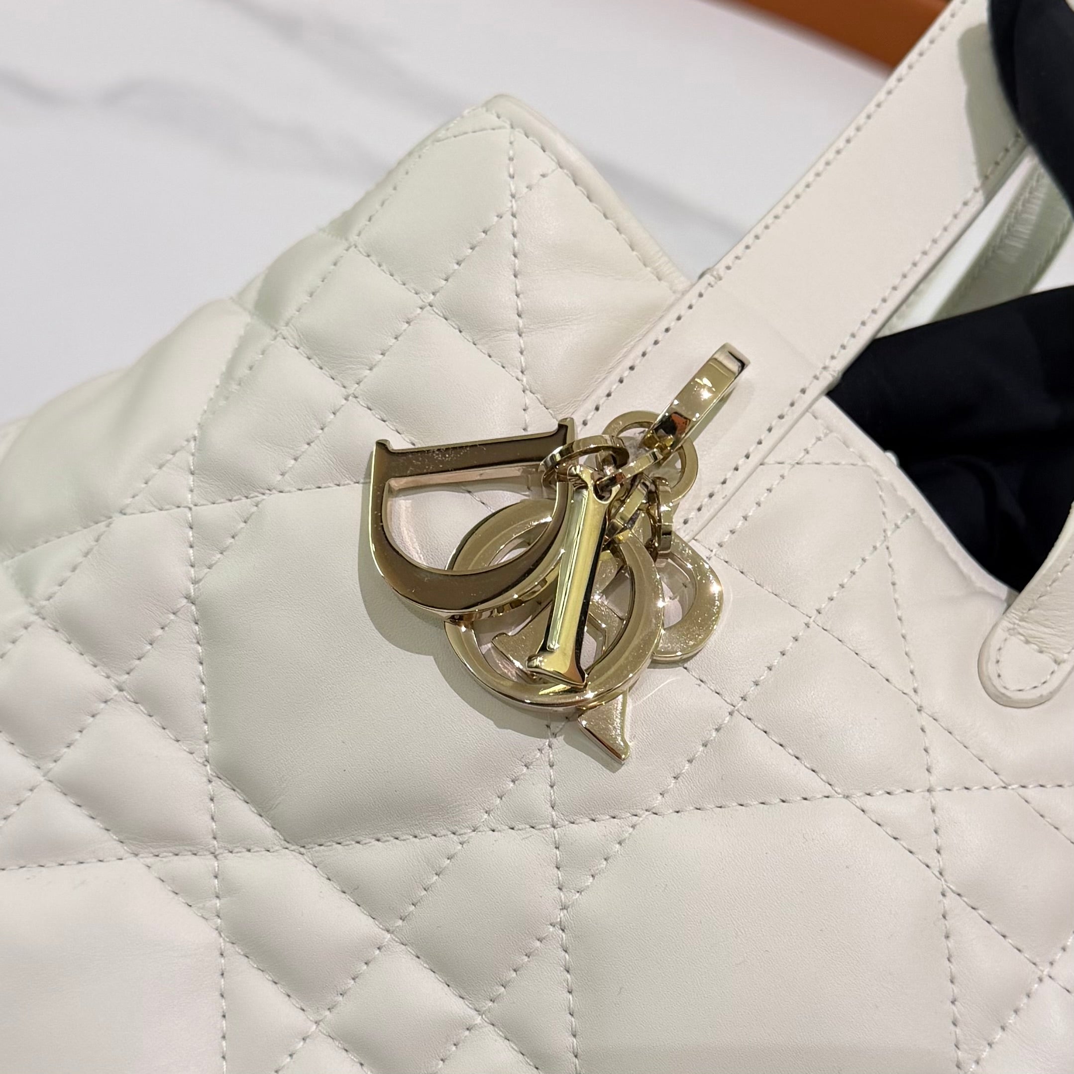 DIOR BOOK TOTE MEDIUM WHITE EMBROIDERED BAG