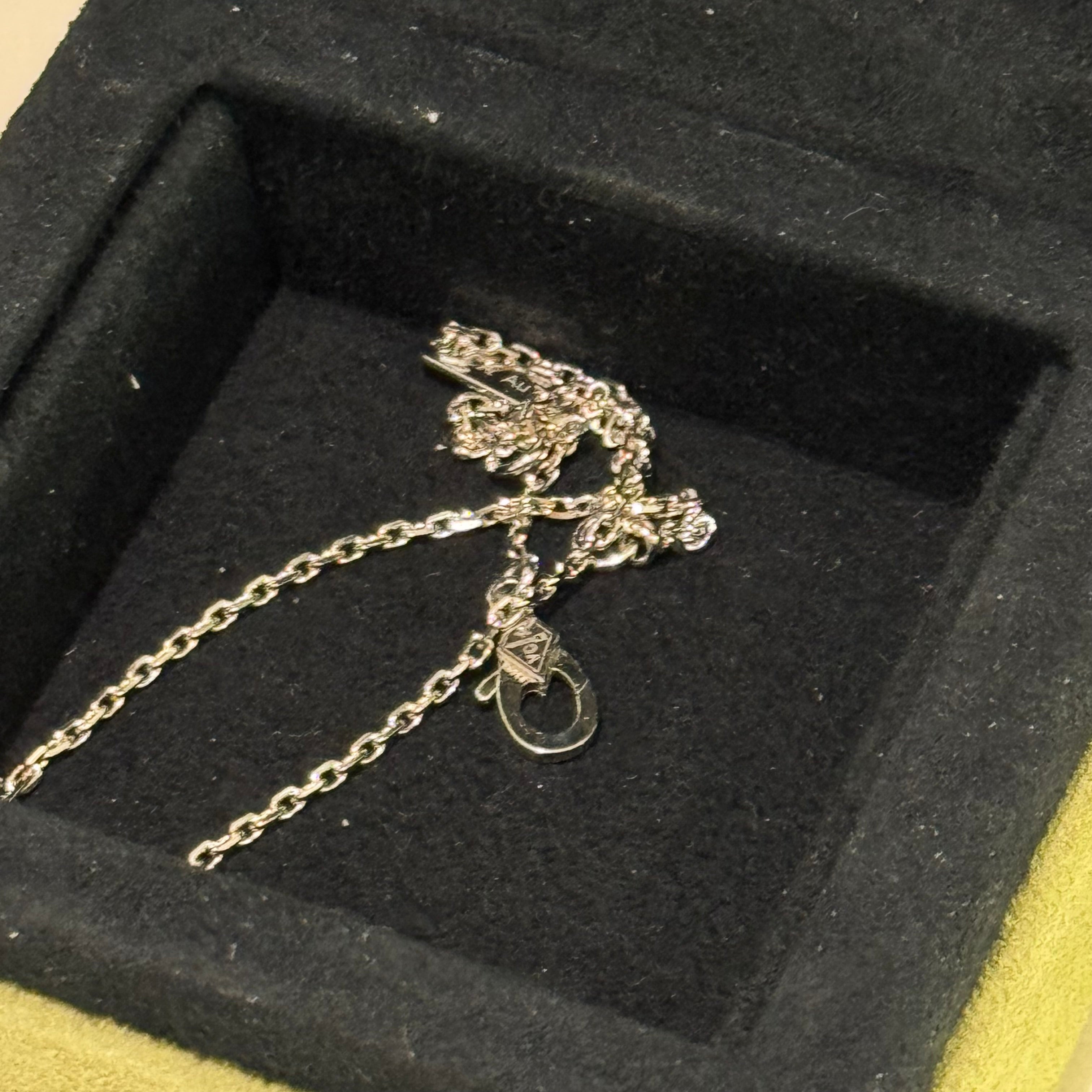 VAN CLEEF & ARPELS VINTAGE ALHAMBRA NECKLACE WHITE GOLD WITH WHITE CHALCEDONY