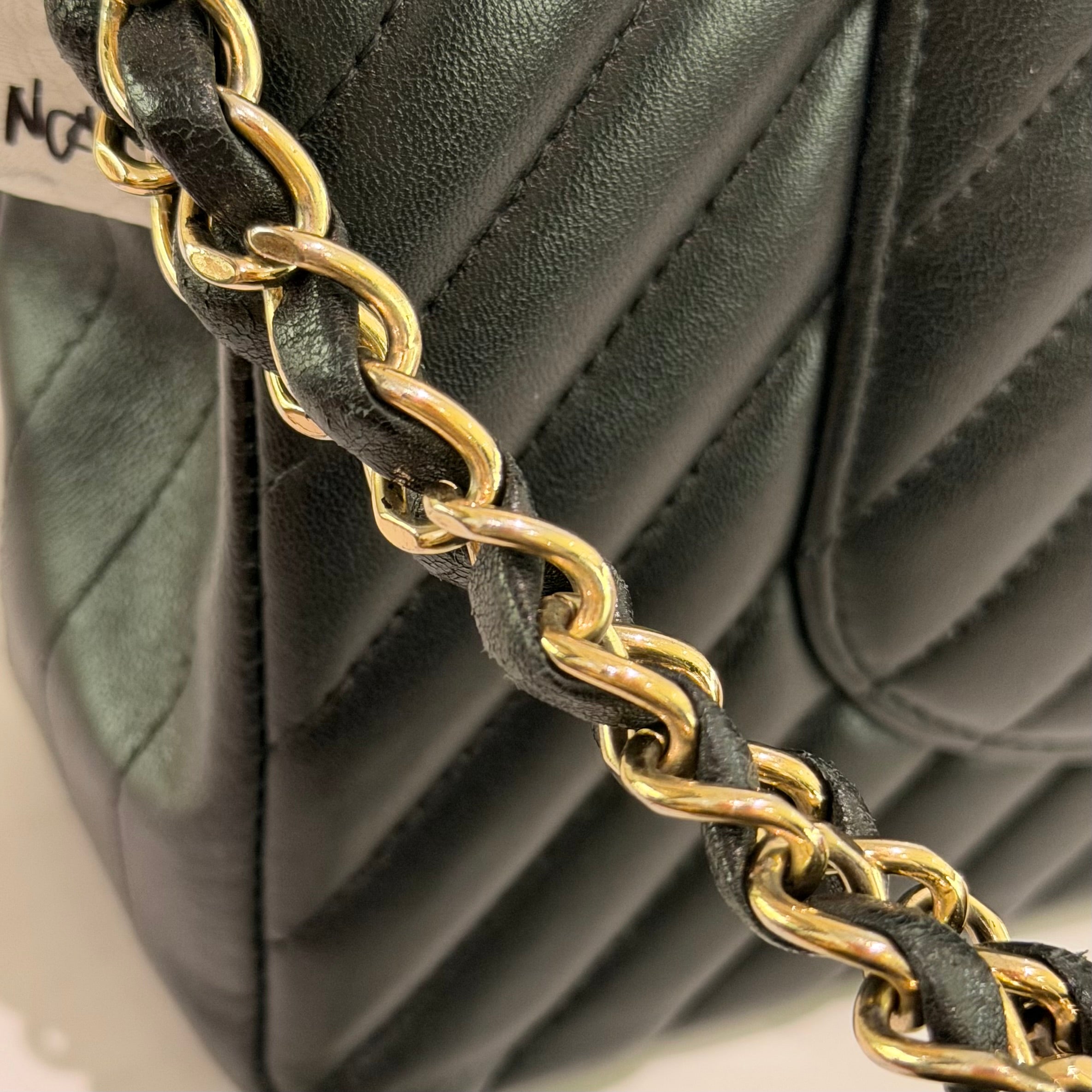 CHANEL CLASSIC FLAP MEDIUM V-QUILTED LAMBSKIN (LASER MODEL)