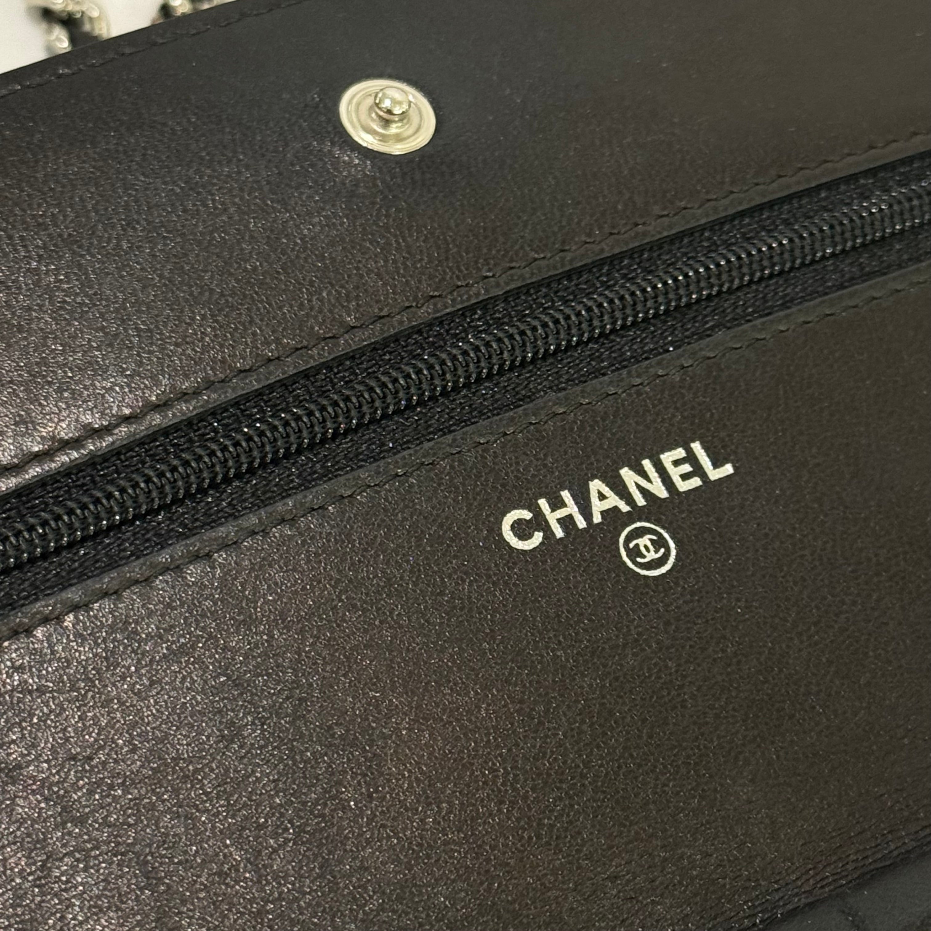 CHANEL CLASSIC WALLET ON CHAIN GRAINED CALFSKIN BLACK