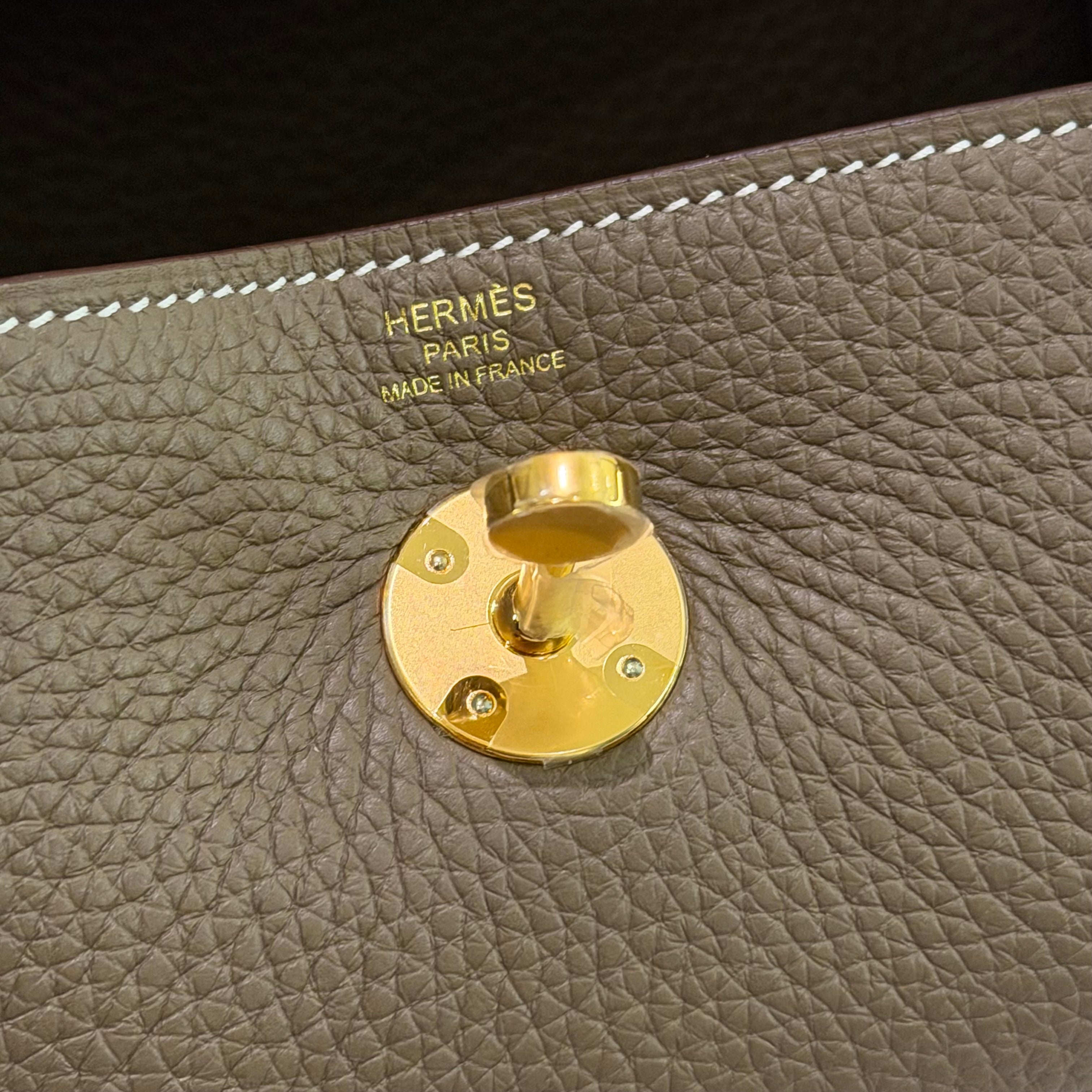 Hermes Lindy 26 Etoupe with Gold Hardware TC Leather (B Stamp)