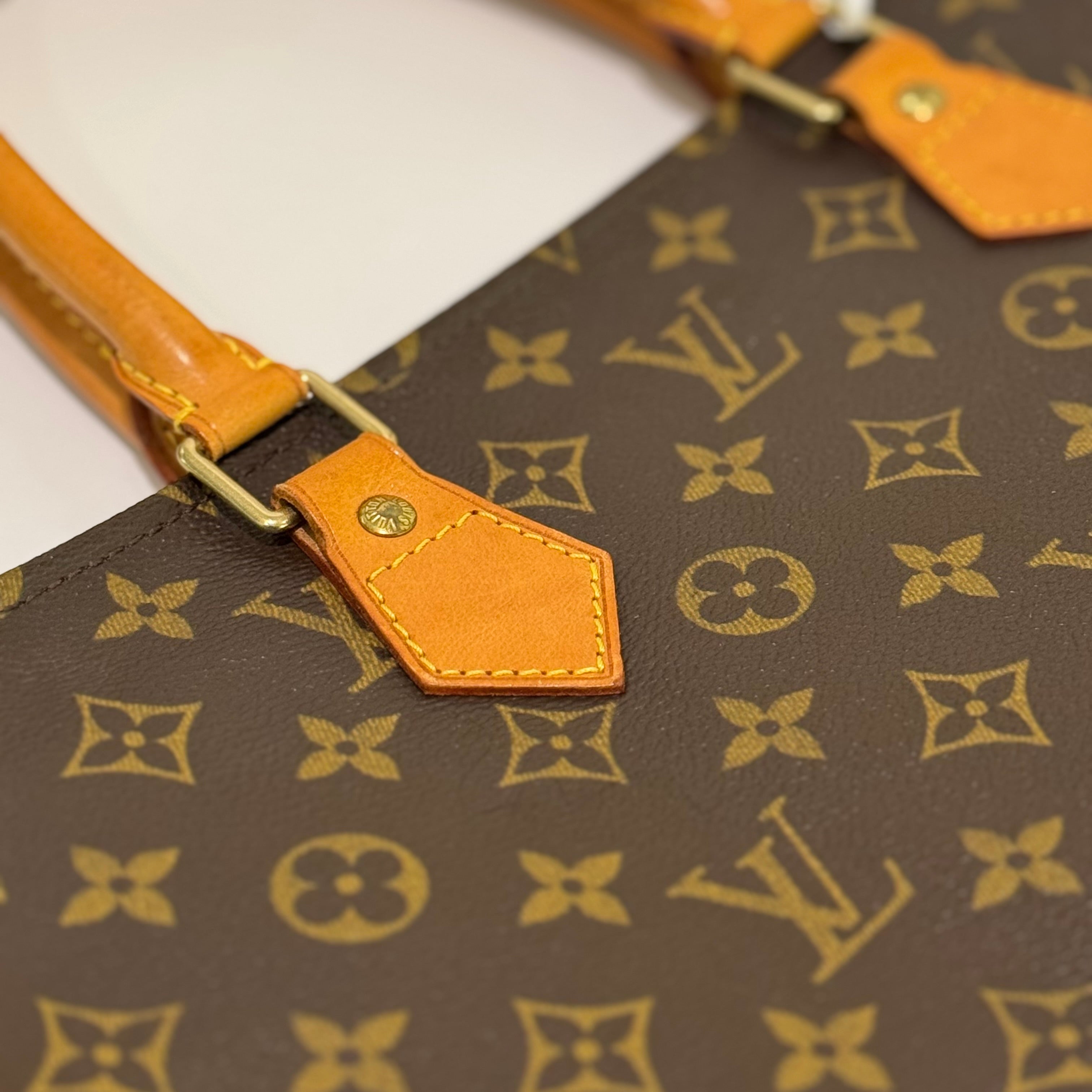 LOUIS VUITTON TOTE BAG