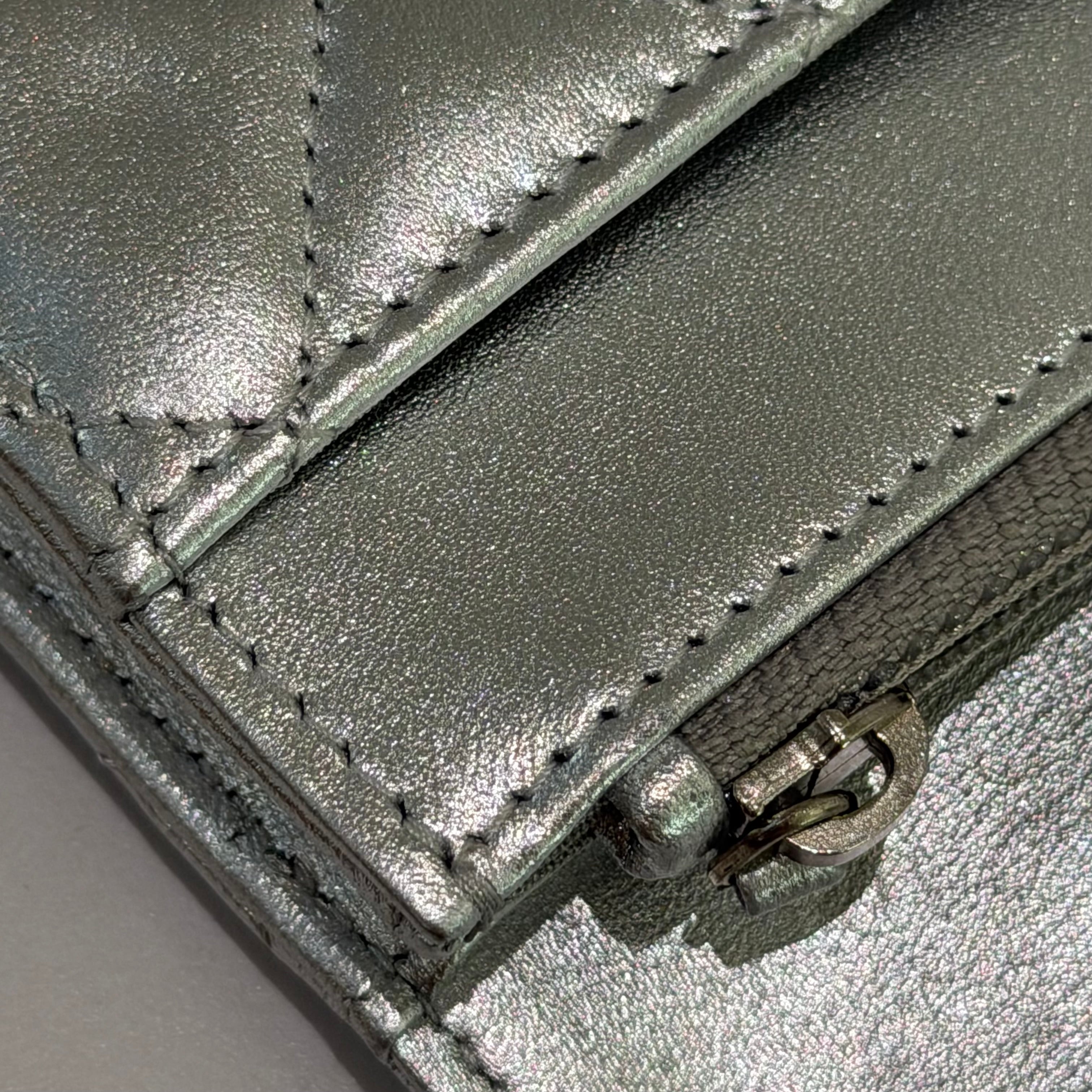 CHANEL WOC Silver Round-Ring Chain Wallet