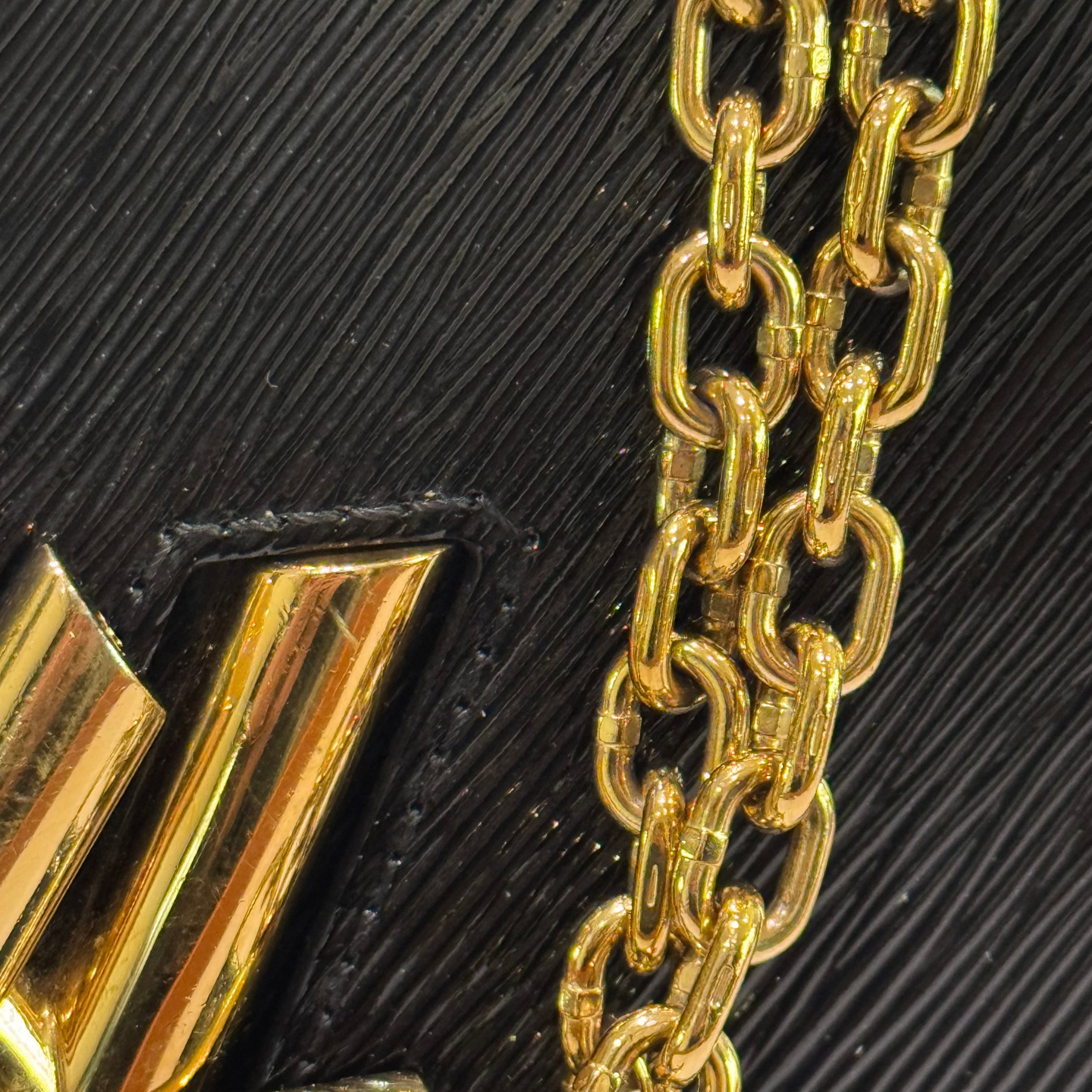 LOUIS VUITTON BLACK VERNIS TWIST BAG