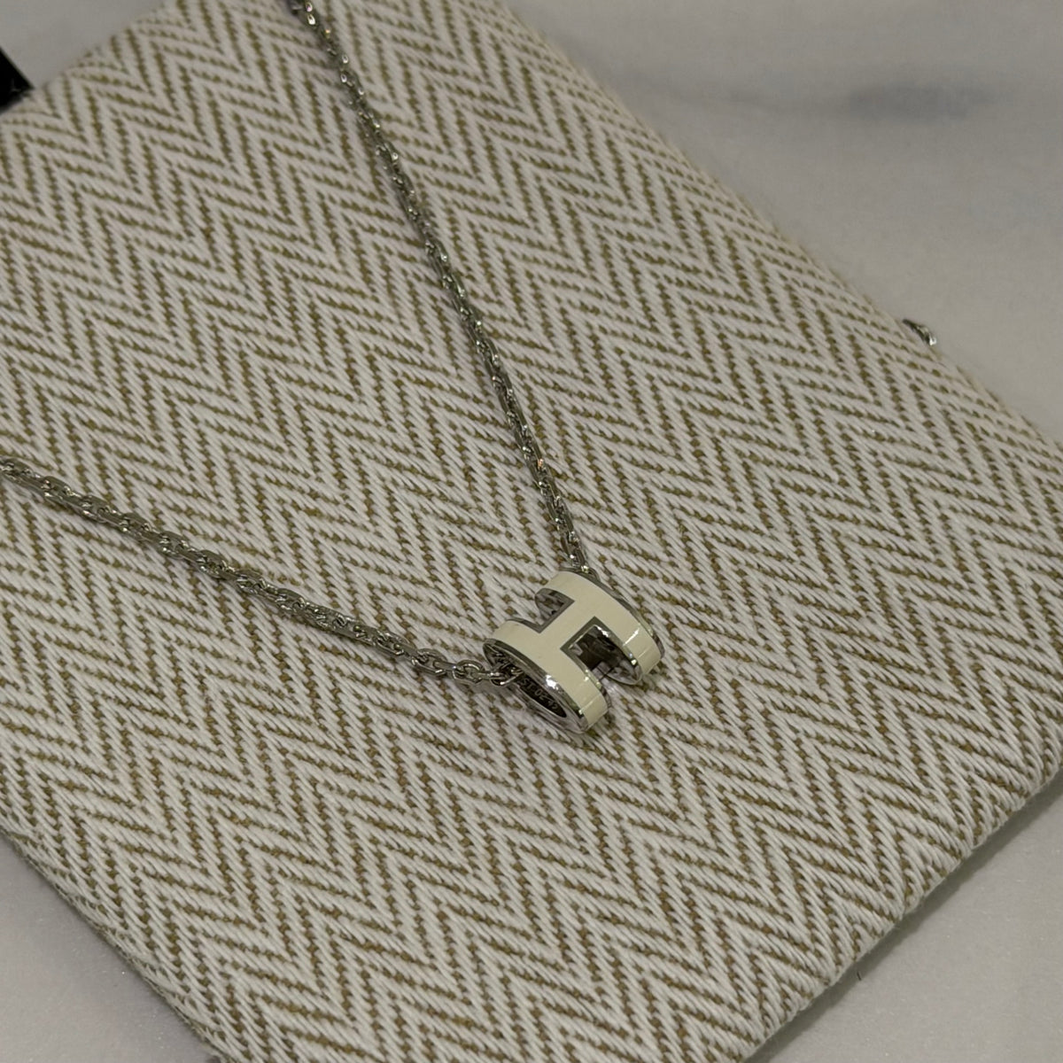 Hermès Mini Pop H Necklace White with Silver-Tone Chain
