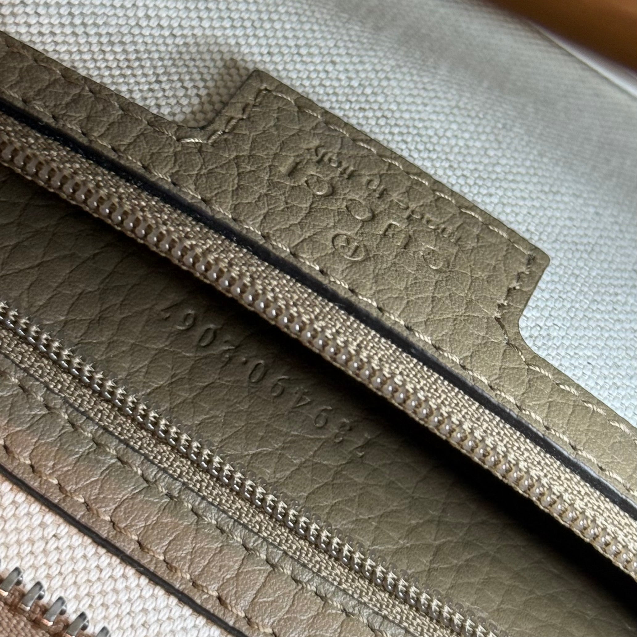 GUCCI CLUTCH BAG BROWN GG LEATHER