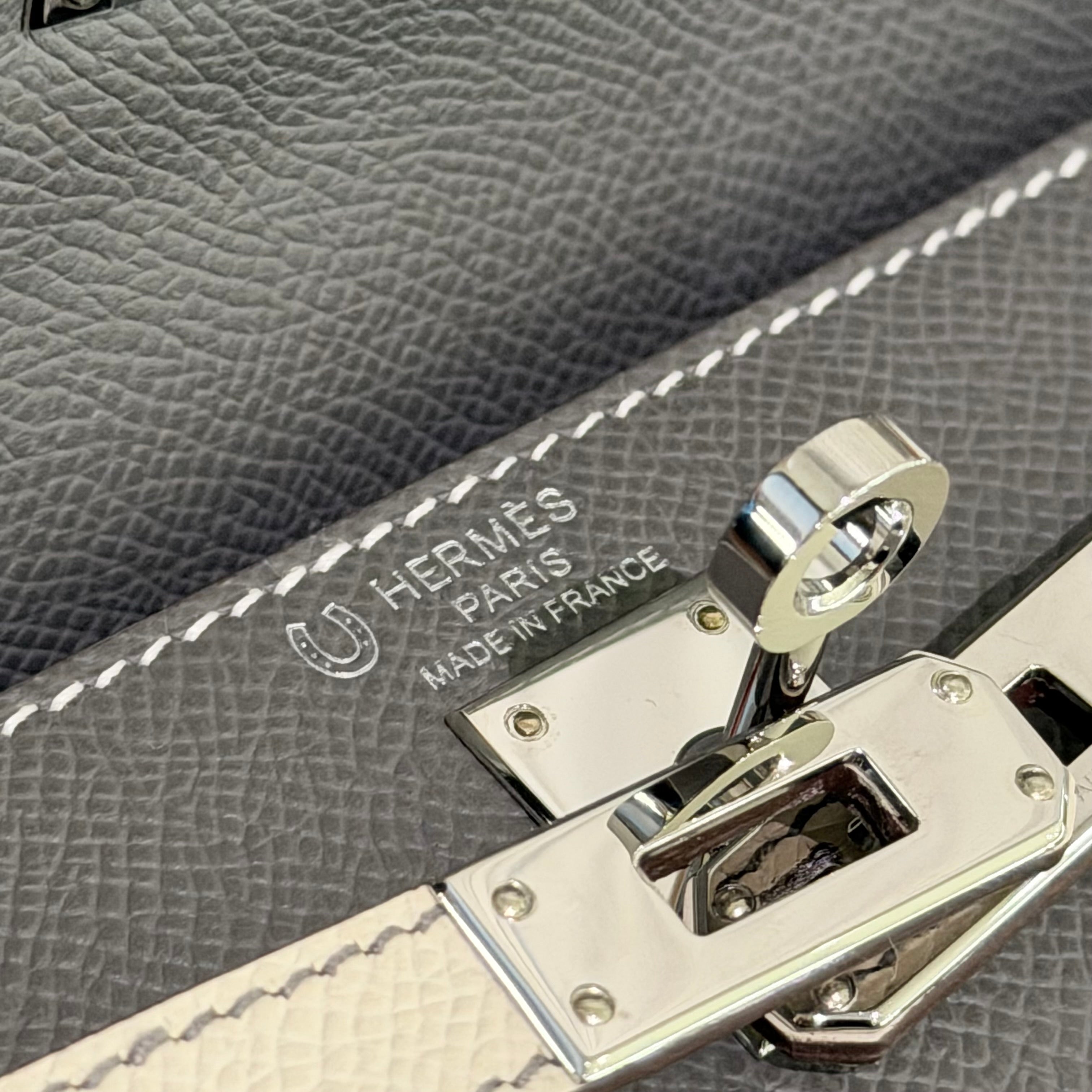 HERMÈS KELLY 25 SO GRIS ÉTAIN WITH SILVER HARDWARE EPSOM LEATHER (STAMP K)