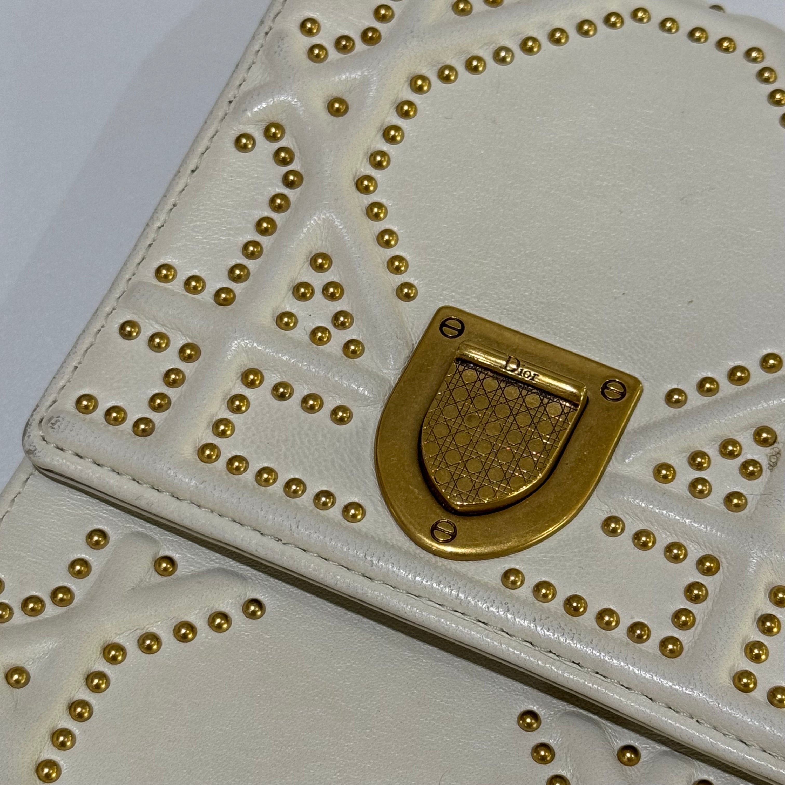 DIOR DIORAMA WHITE BAG | COLLINS RAIN