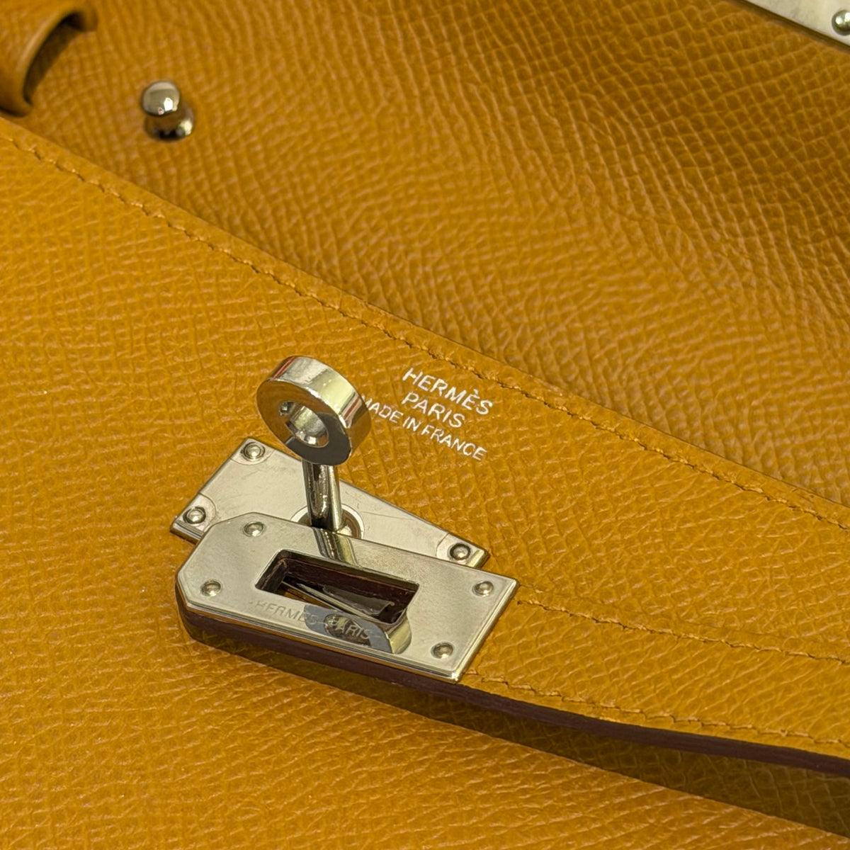 Hermès Kelly To Go Sesame with Palladium Hardware (Stamp Y) | HERMES