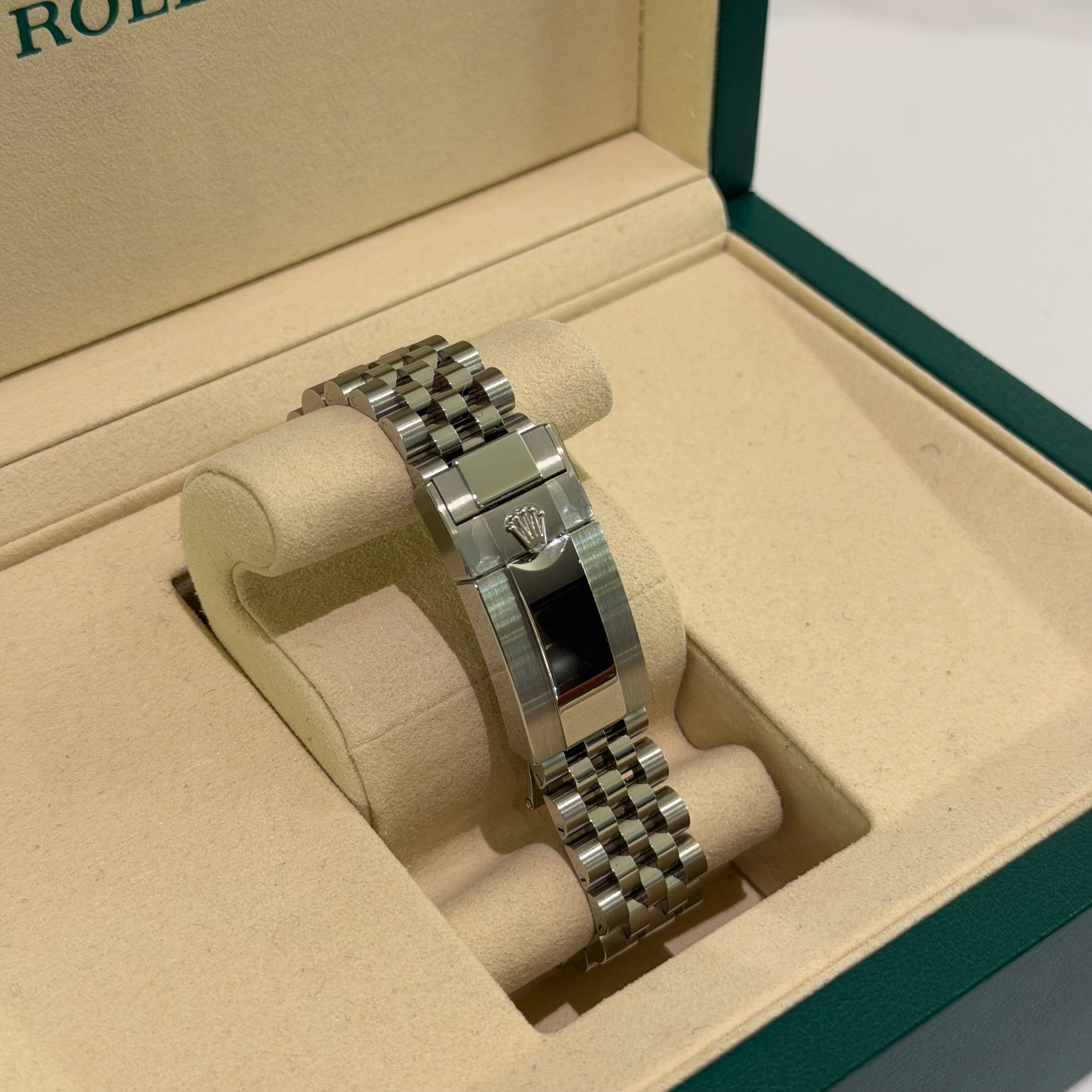 Rolex GMT-Master II 126710GRNR