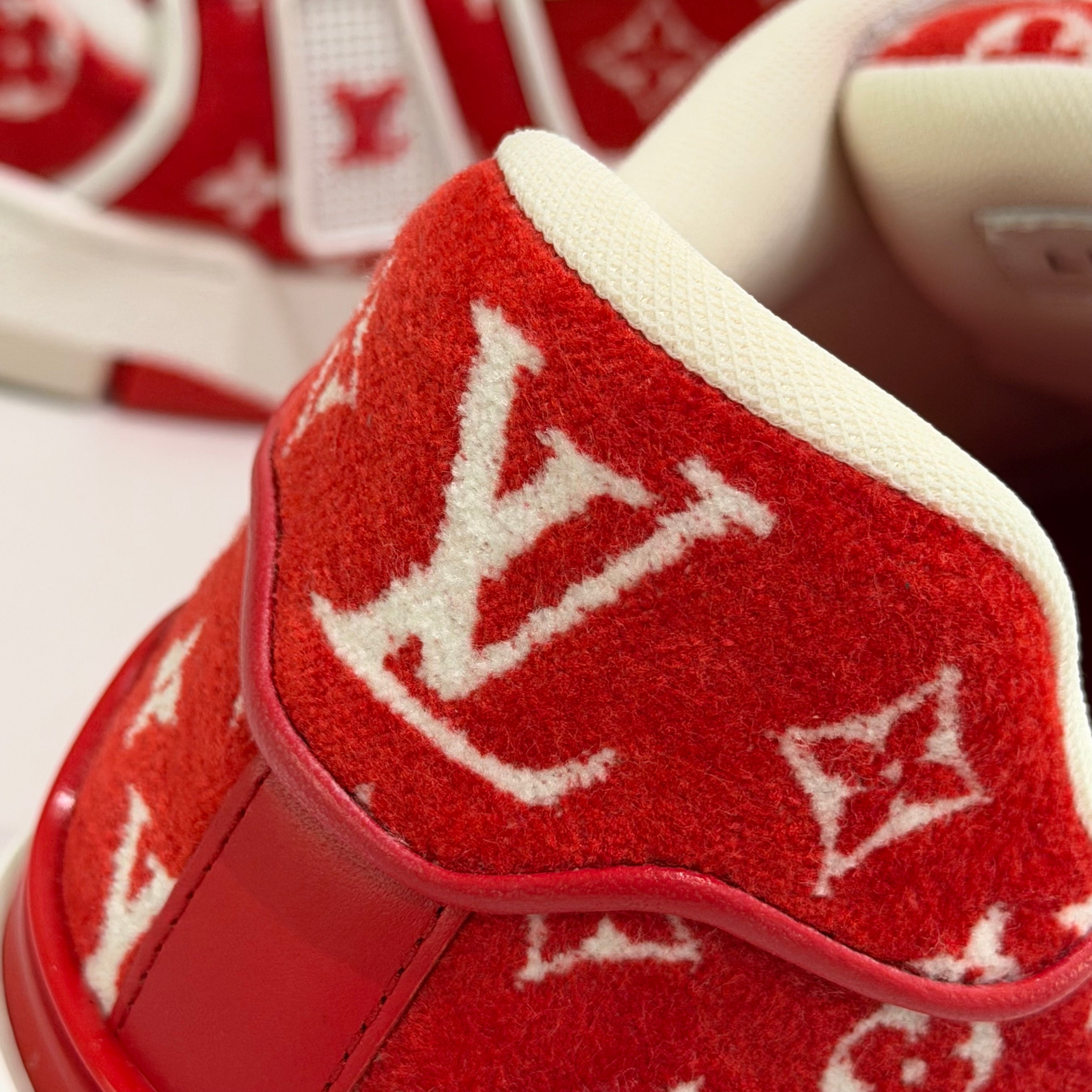 LOUIS VUITTON TRAINER RED WHITE MONOGRAM SNEAKERS