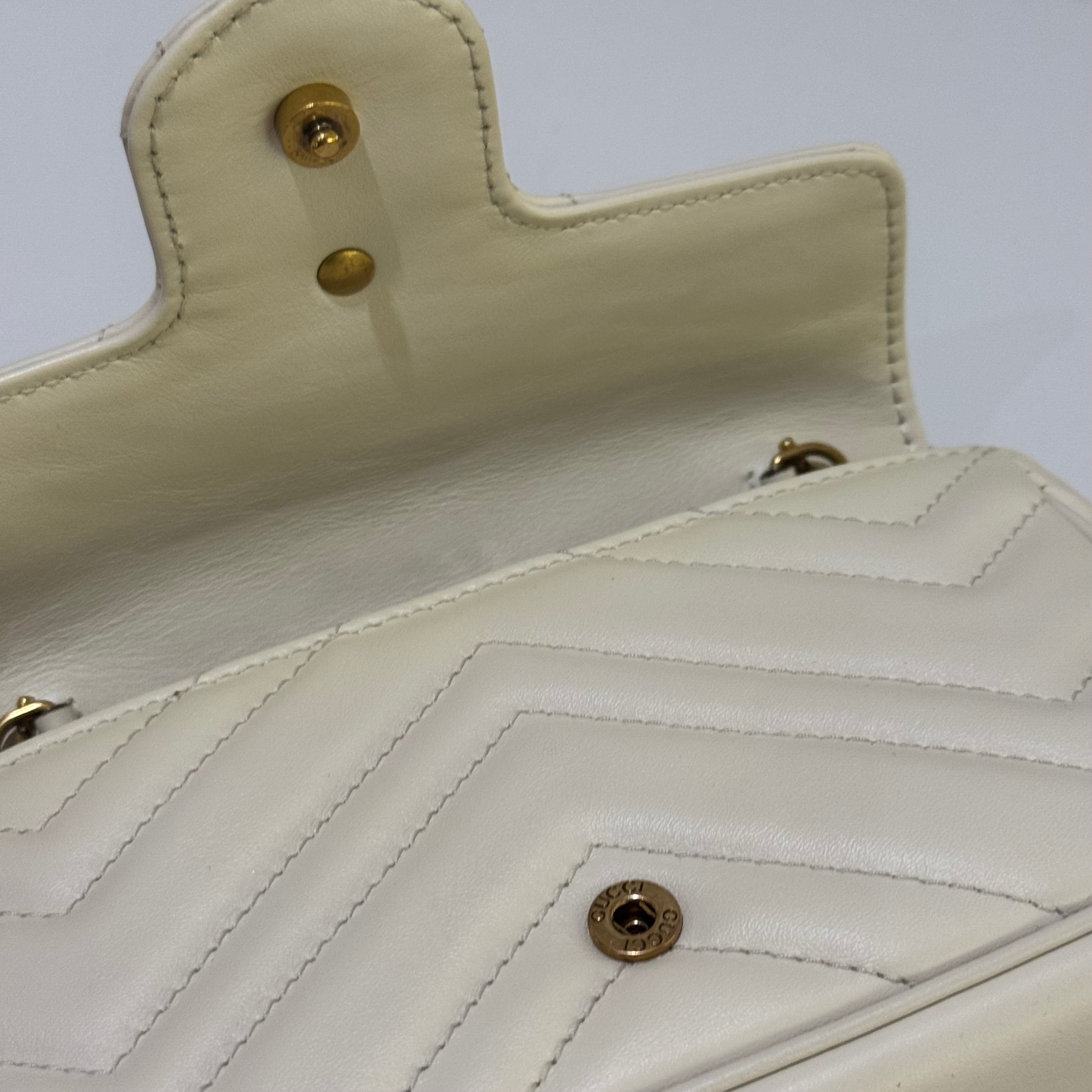 GUCCI MARMONT MINI BAG CHAIN BAG