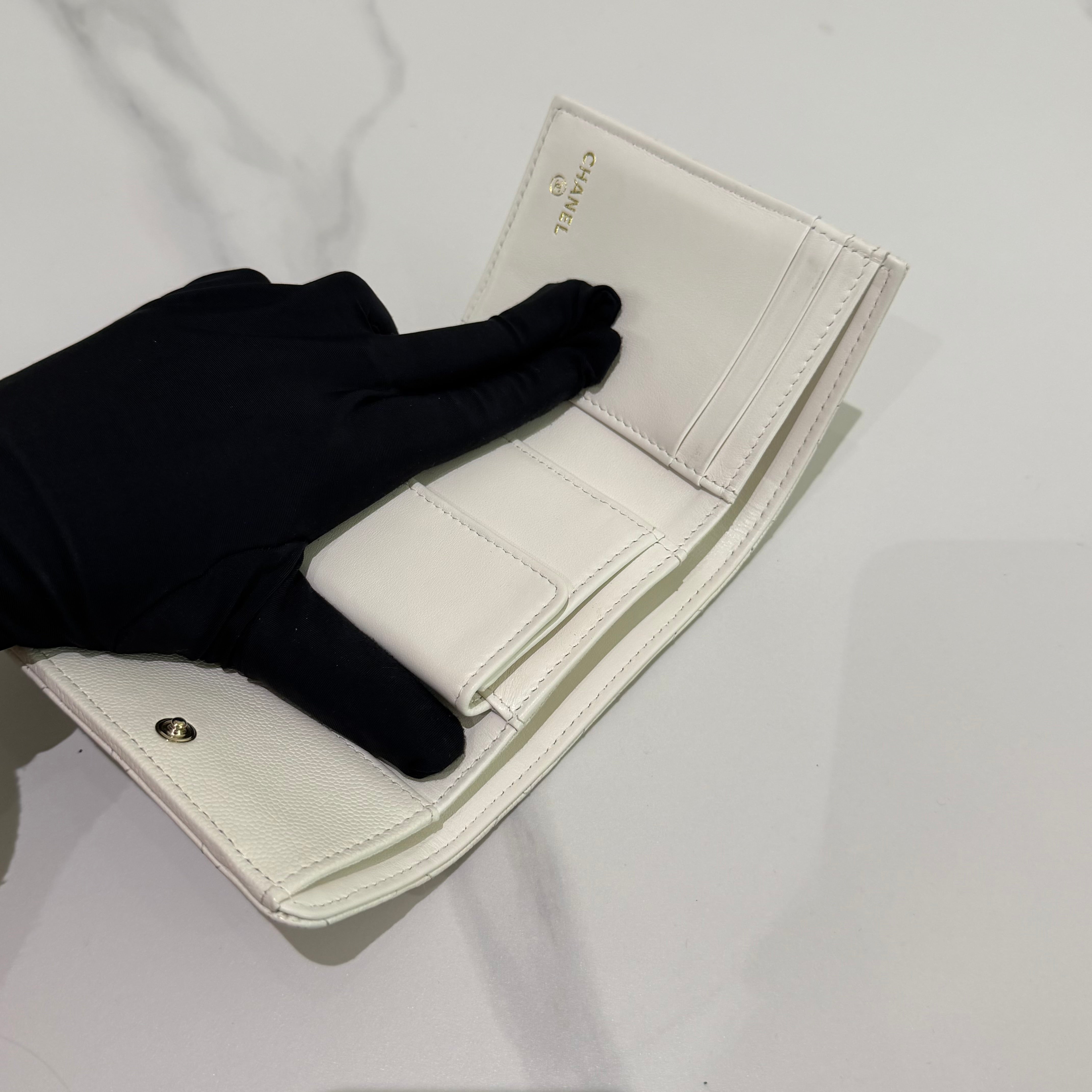 Chanel 25B White Caviar Leather Wallet