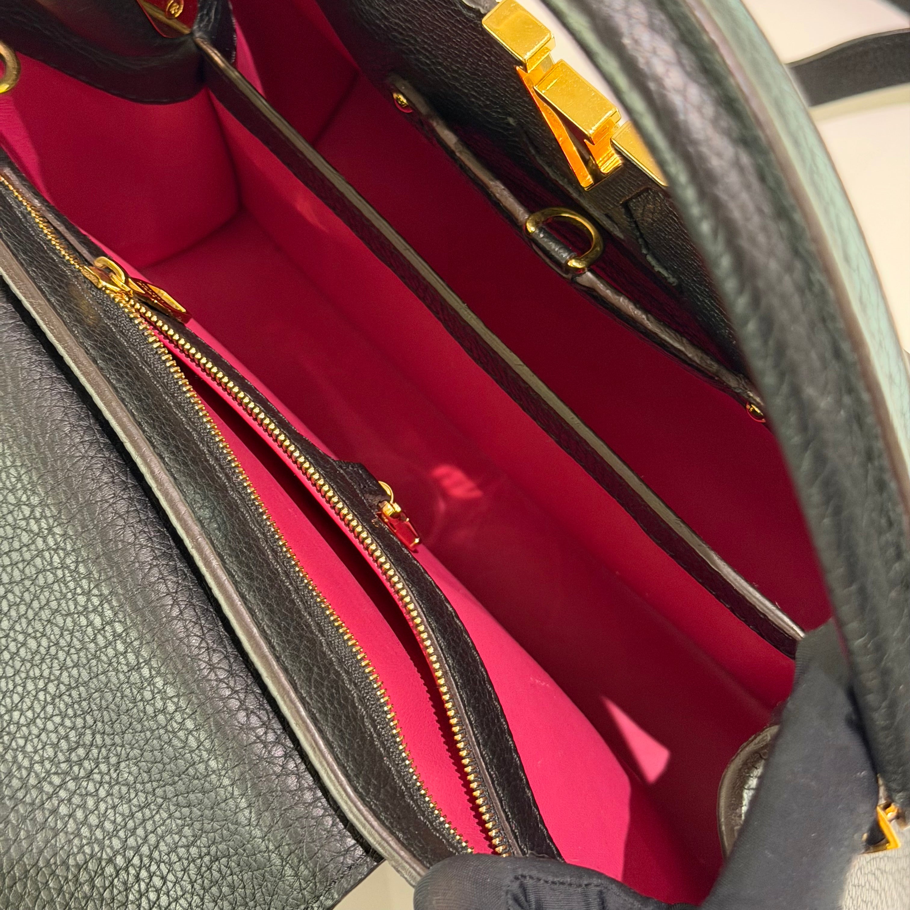 Louis Vuitton Capucines MM Black Leather