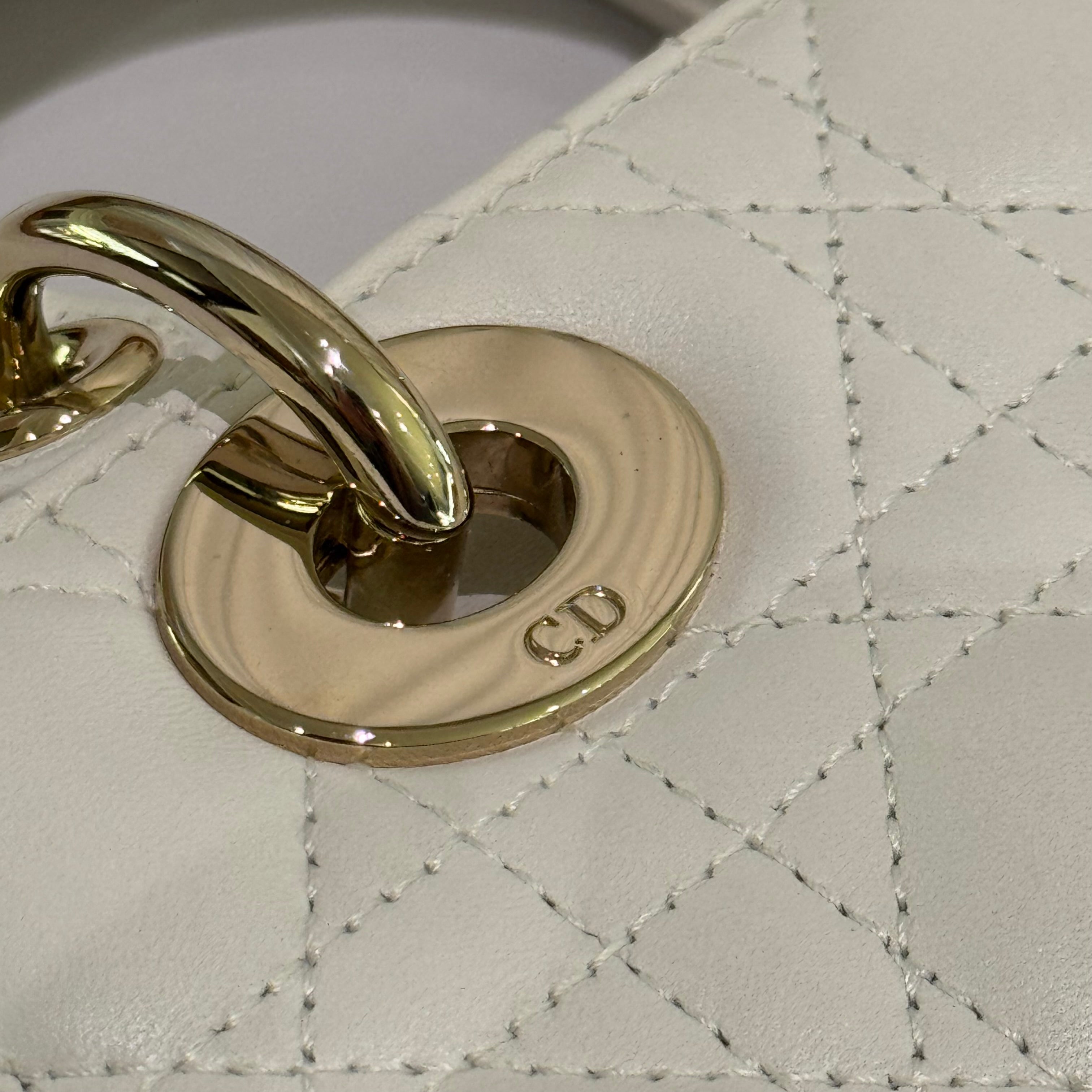 DIOR LADY DIOR SMALL WHITE LAMBSKIN (FOUR GUSSETS)